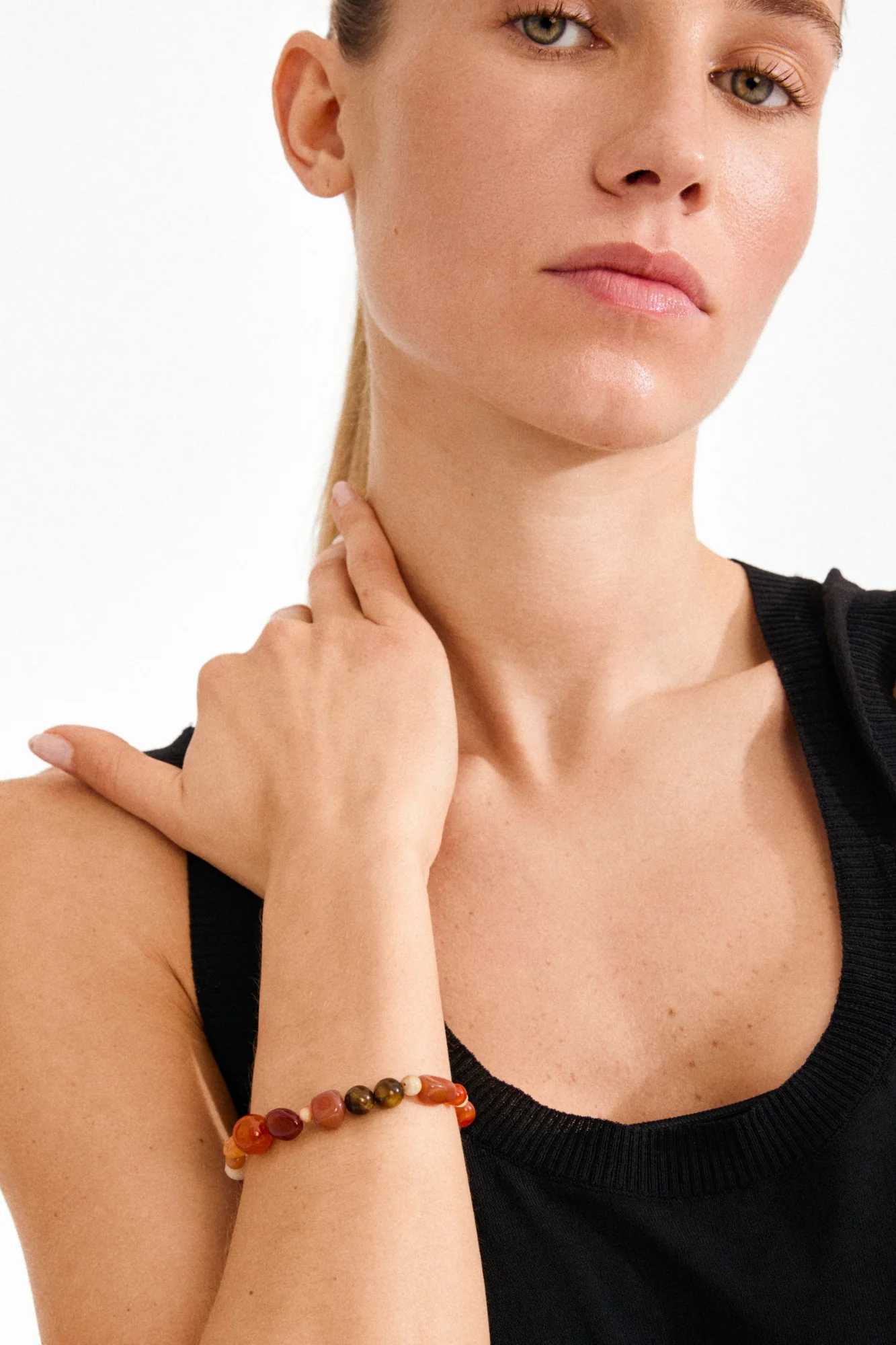 Pilgrim Iris Bracelet Red/ Multi Gold Plated - Image 2
