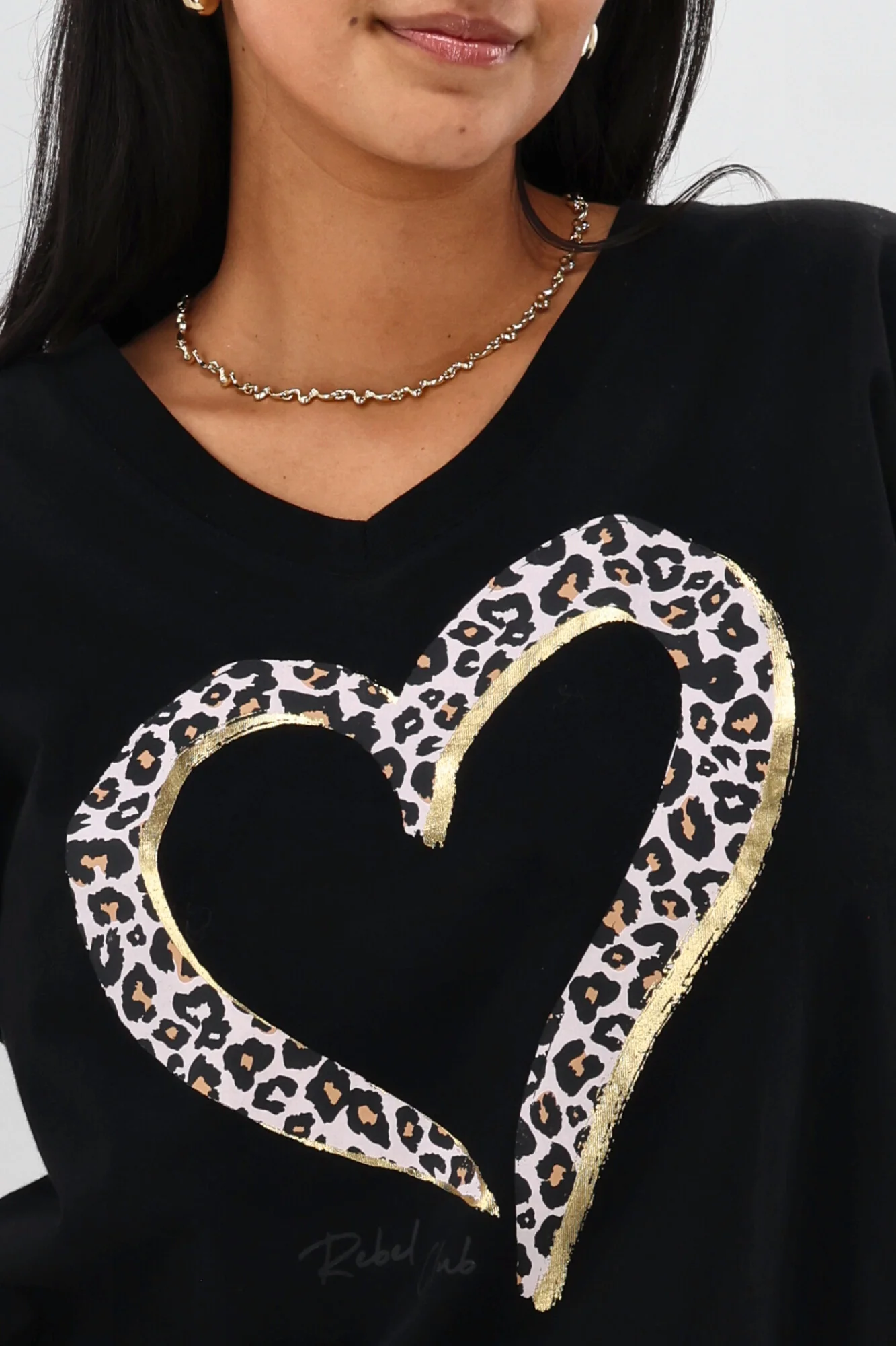 Rebel Club Brushed Heart Relaxed V Tee Black - Image 3