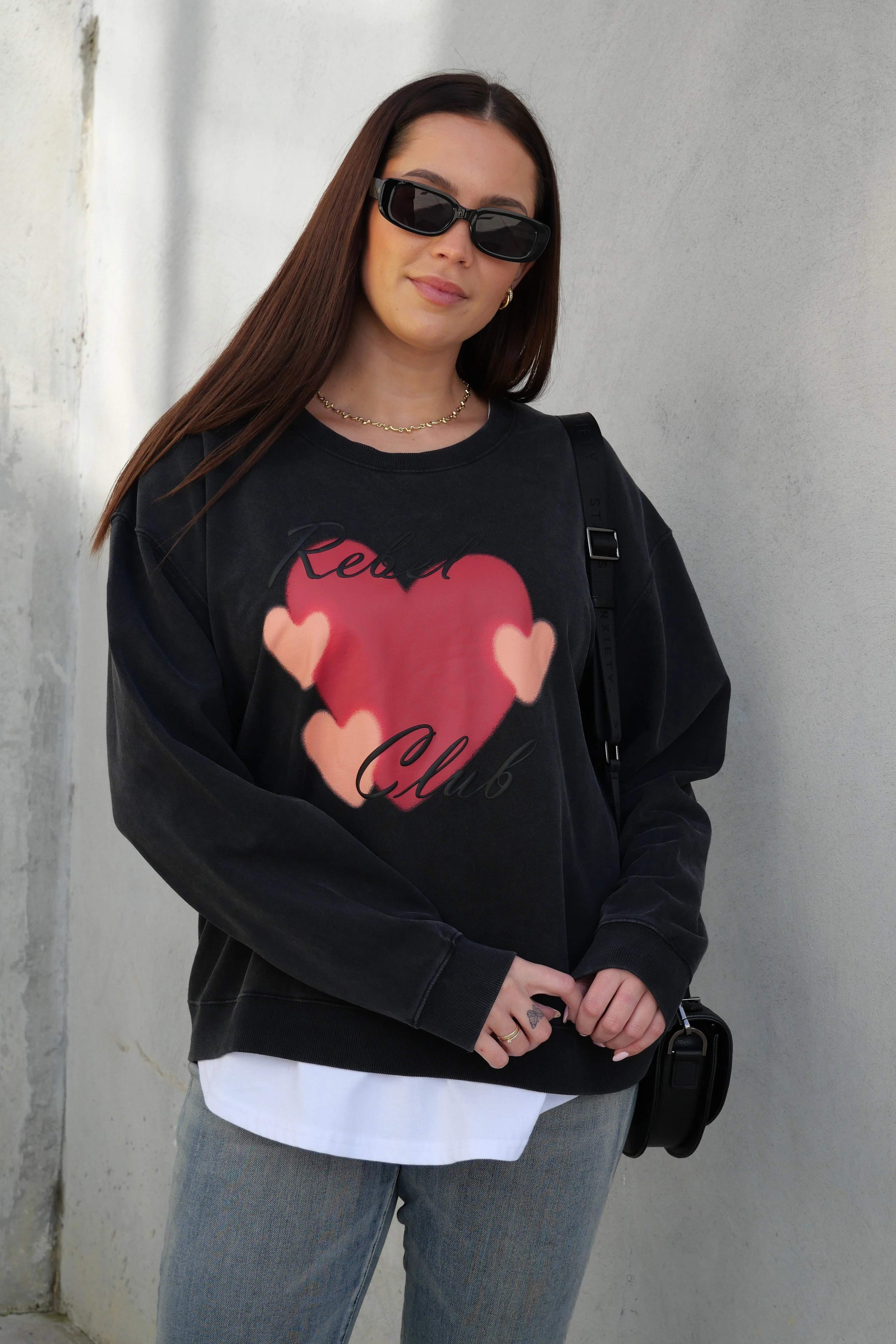 Rebel Club Double Heart Crew Washed Black
