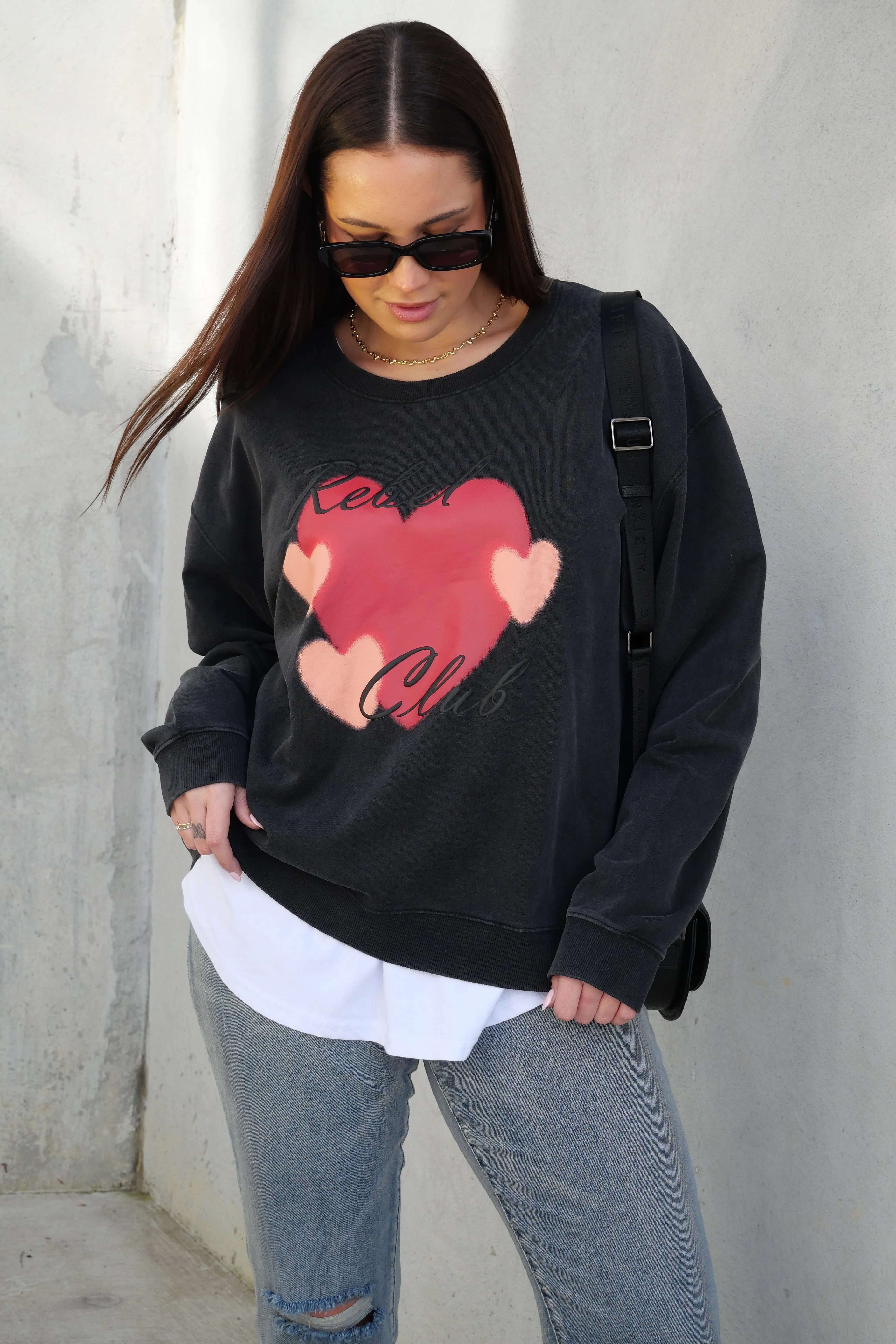 Rebel Club Double Heart Crew Washed Black - Image 7