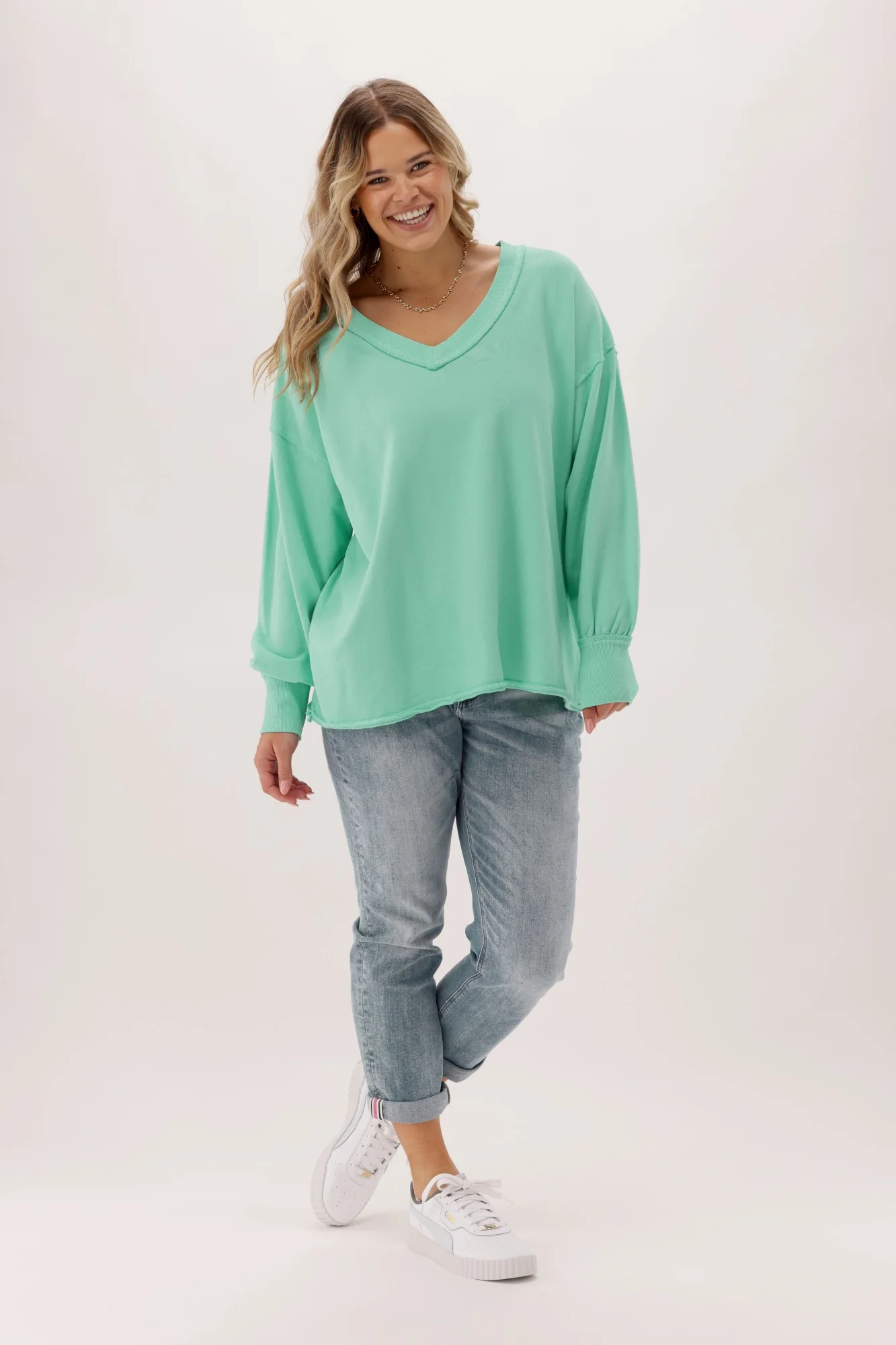 Rebel Club Easy V Sweat Aqua - Image 4