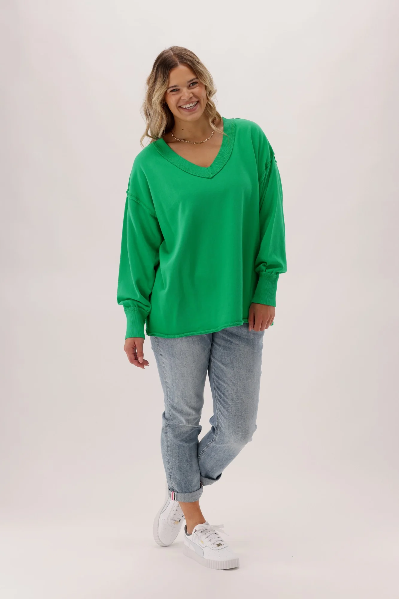 Rebel Club Easy V Sweat Green - Image 4
