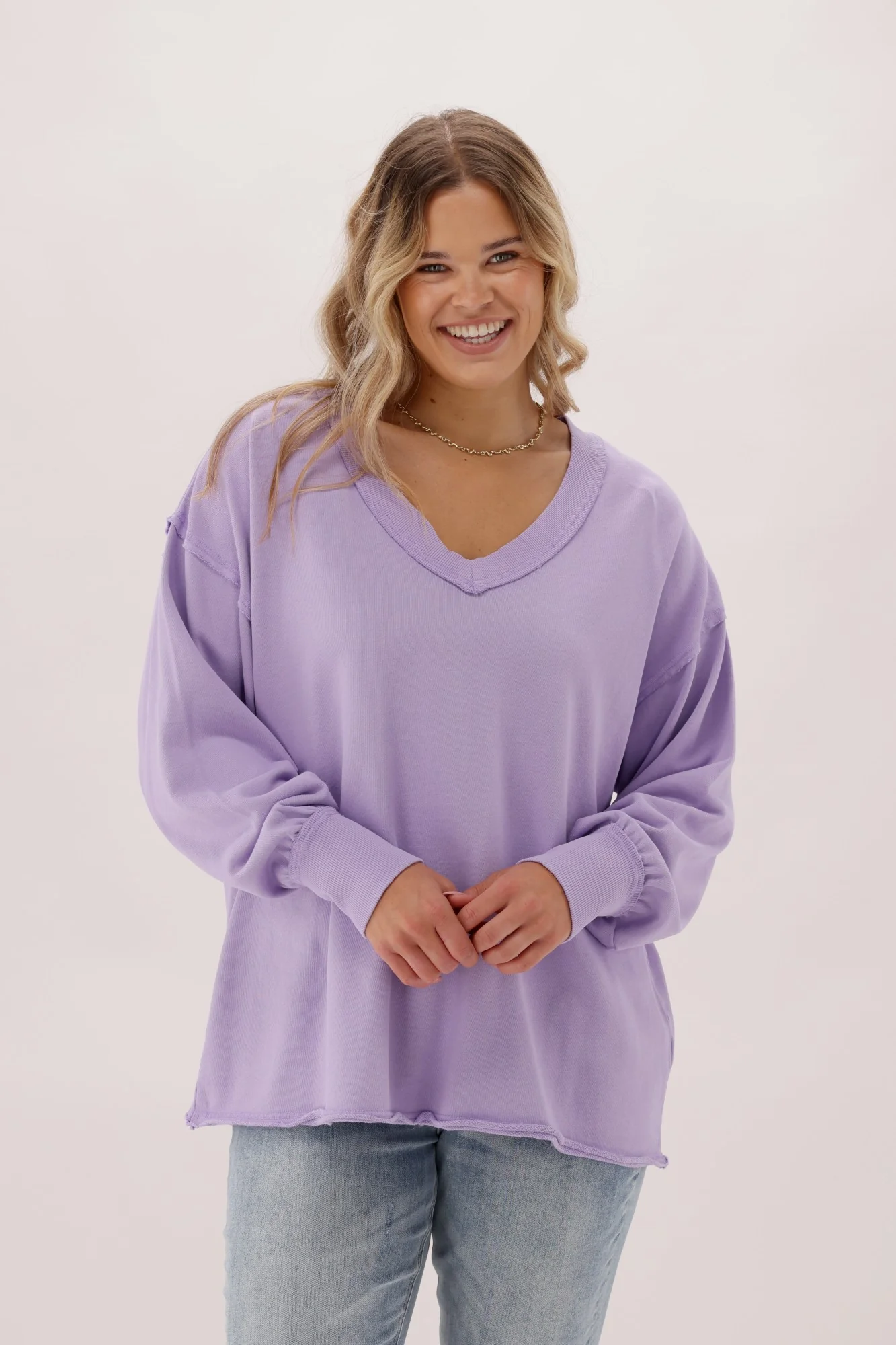 Rebel Club Easy V Sweat Lilac