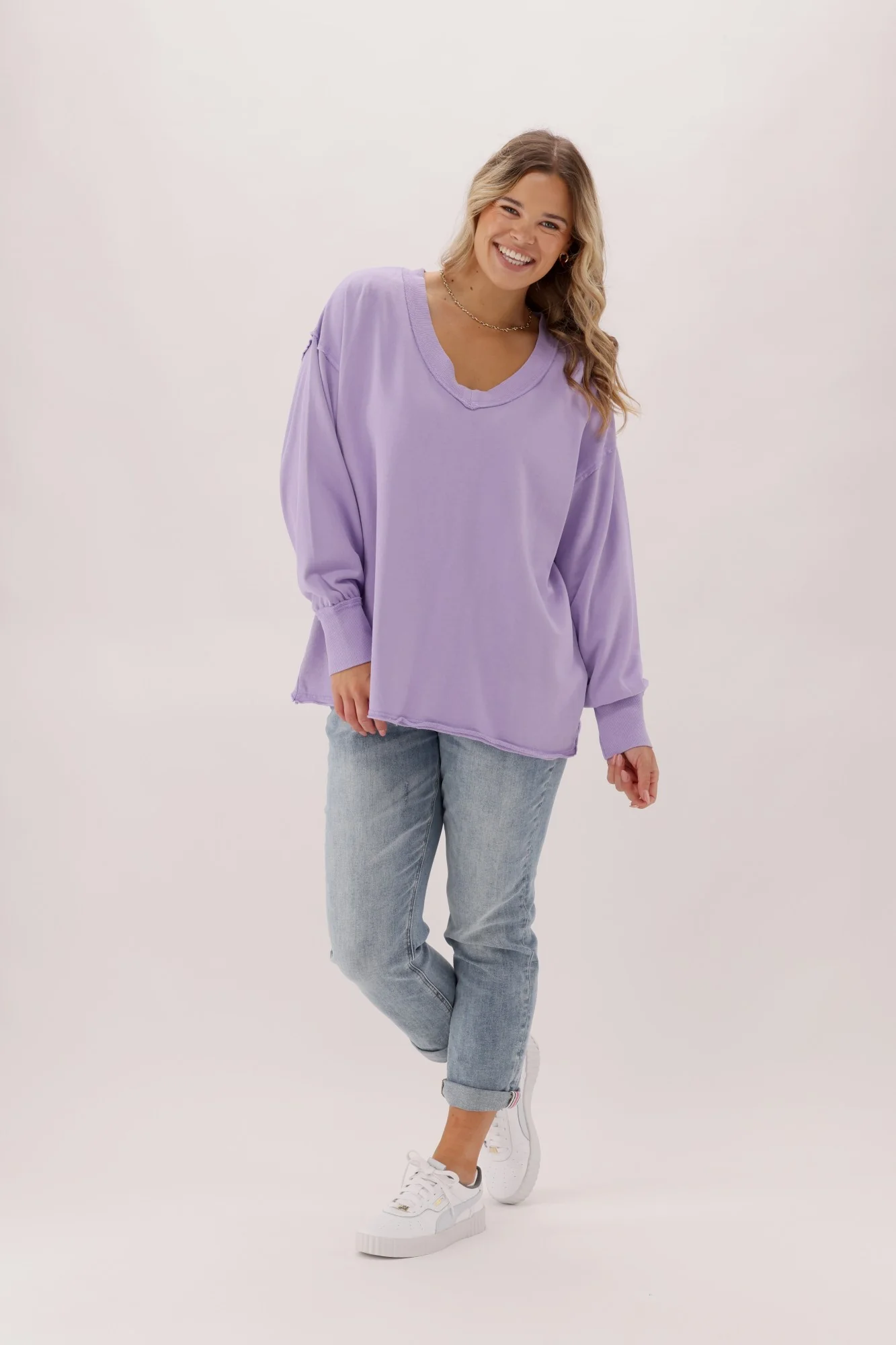 Rebel Club Easy V Sweat Lilac - Image 4