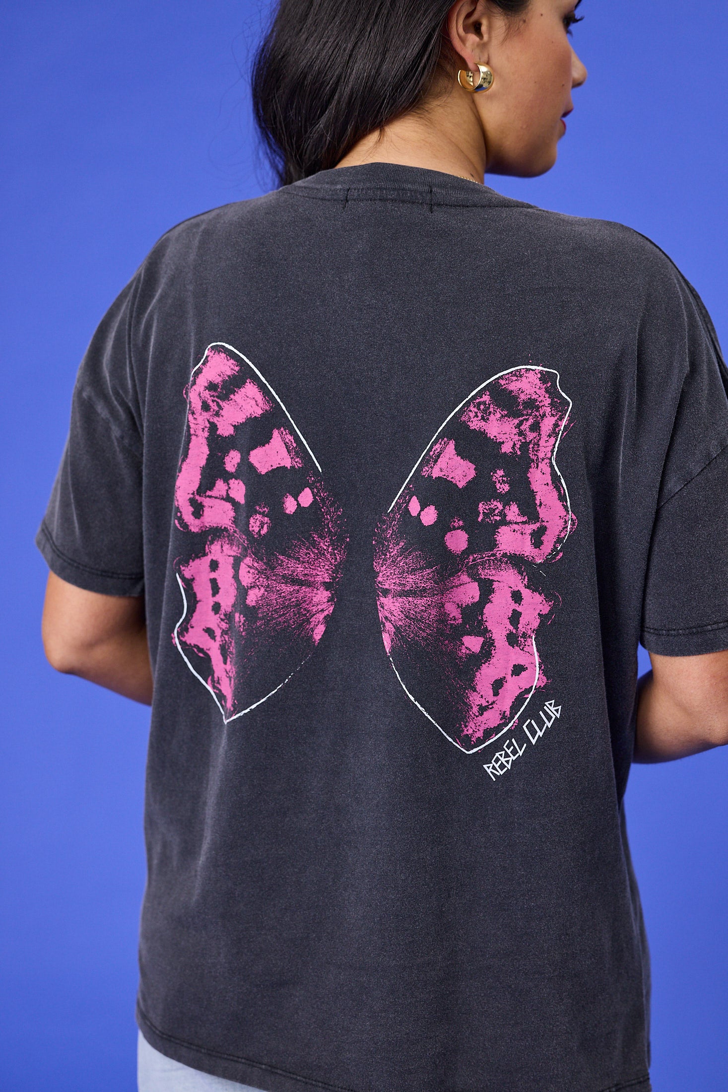 Rebel Club Flutter Boyfriend Tee Washed Black - Image 3