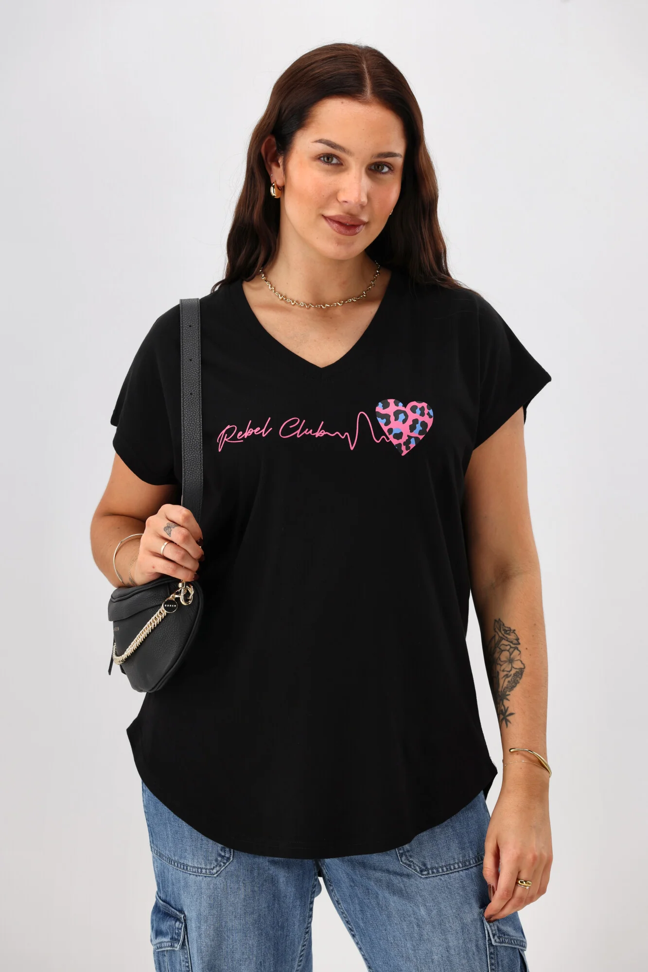 Rebel Club Heartbeat V Tee Black - Image 3