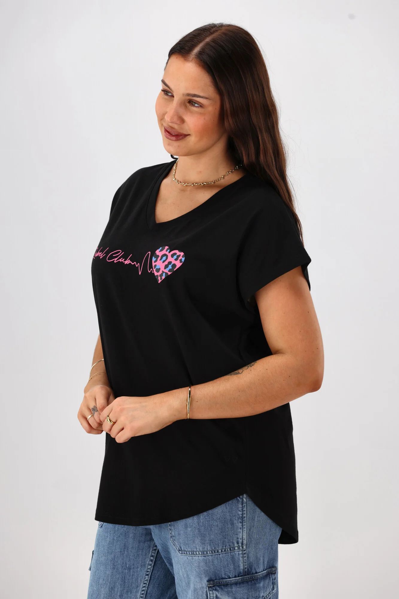 Rebel Club Heartbeat V Tee Black - Image 6