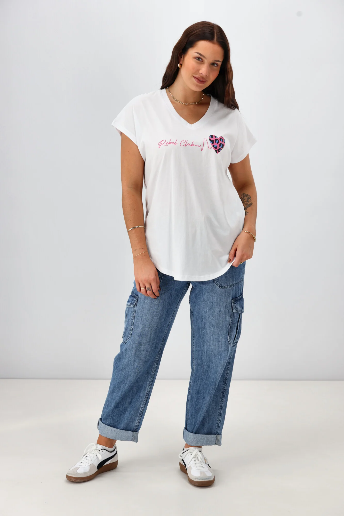 Rebel Club Heartbeat V Tee White - Image 4