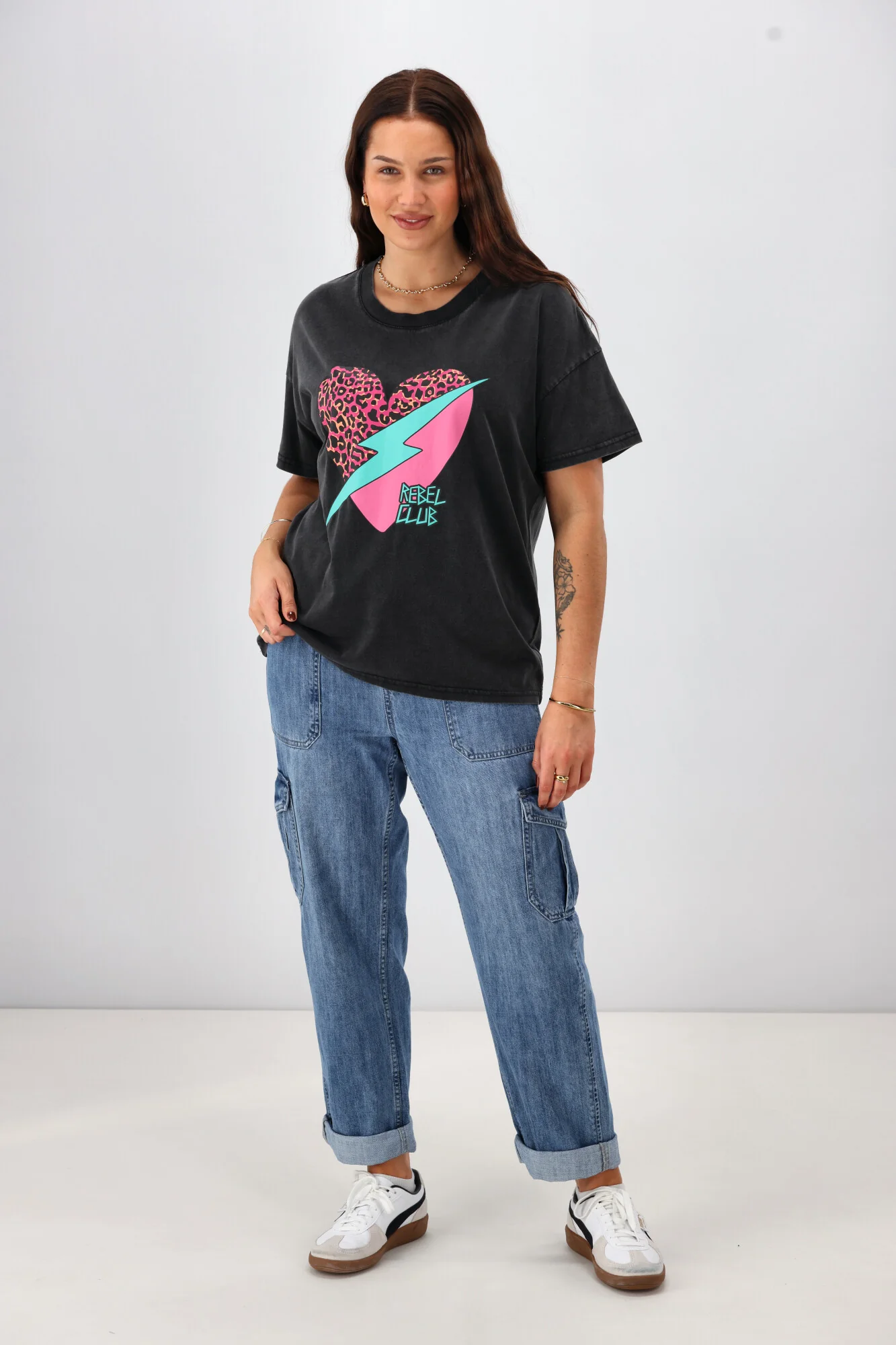 Rebel Club Lighting Love Tee Acid Black - Image 4