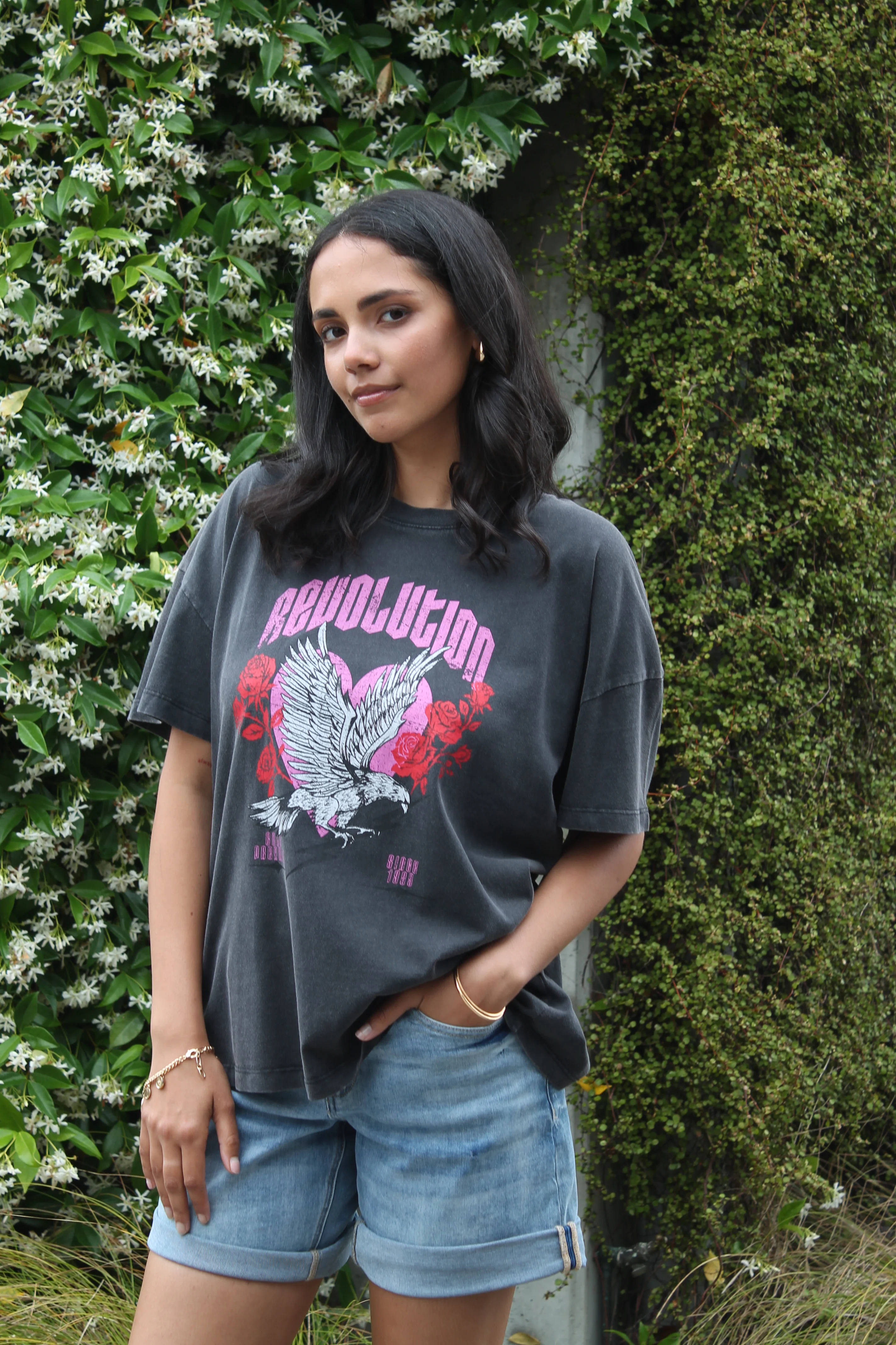 Rebel Club Revolution Boyfriend Tee Washed Black