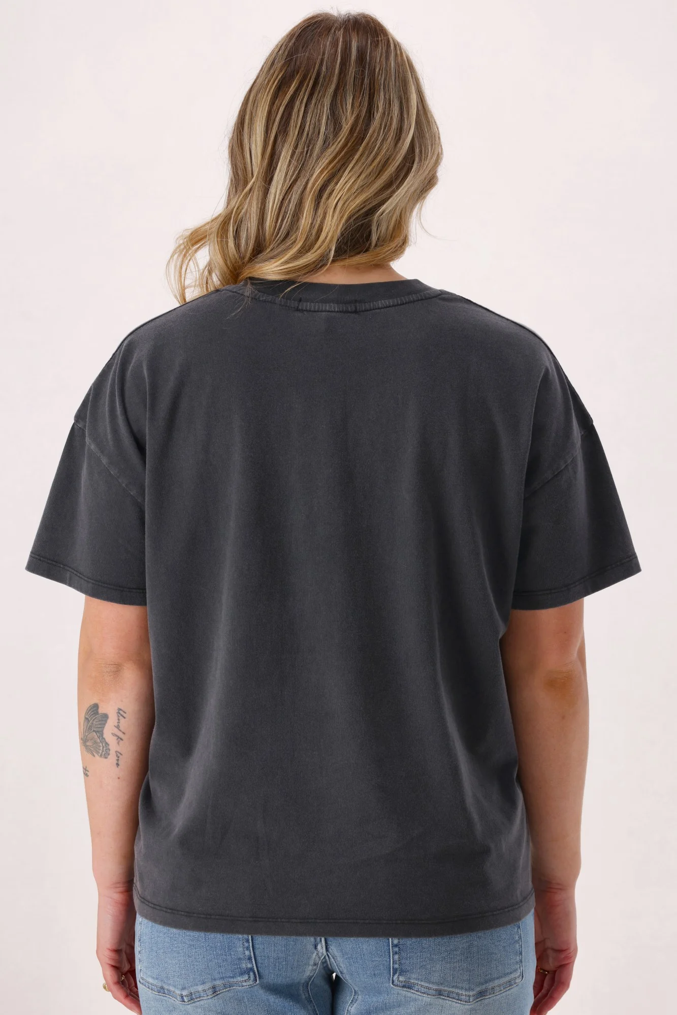 Rebel Club Revolution Boyfriend Tee Washed Black - Image 9