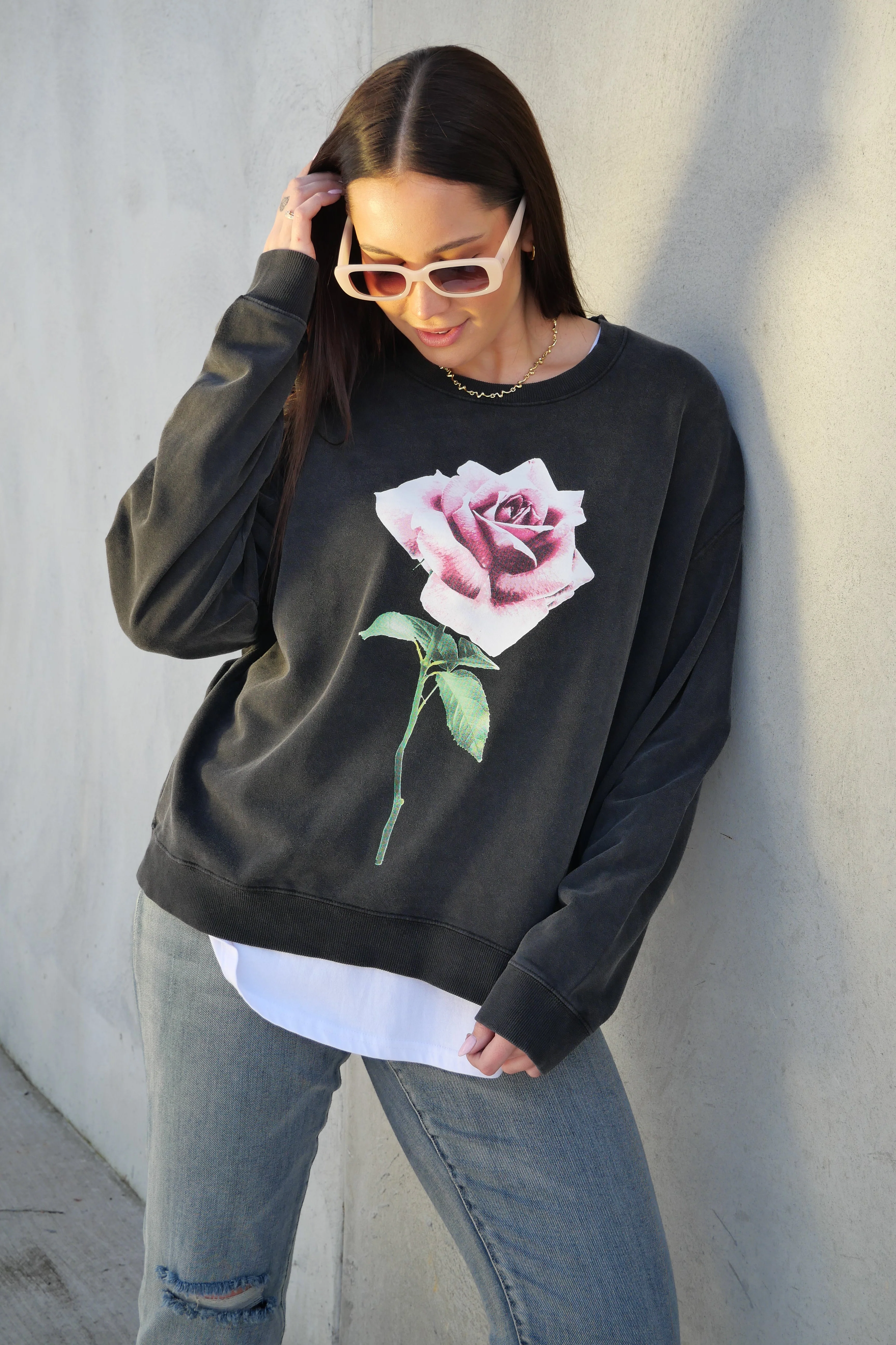 Rebel Club Romance Rose Crew Washed Black - Image 5