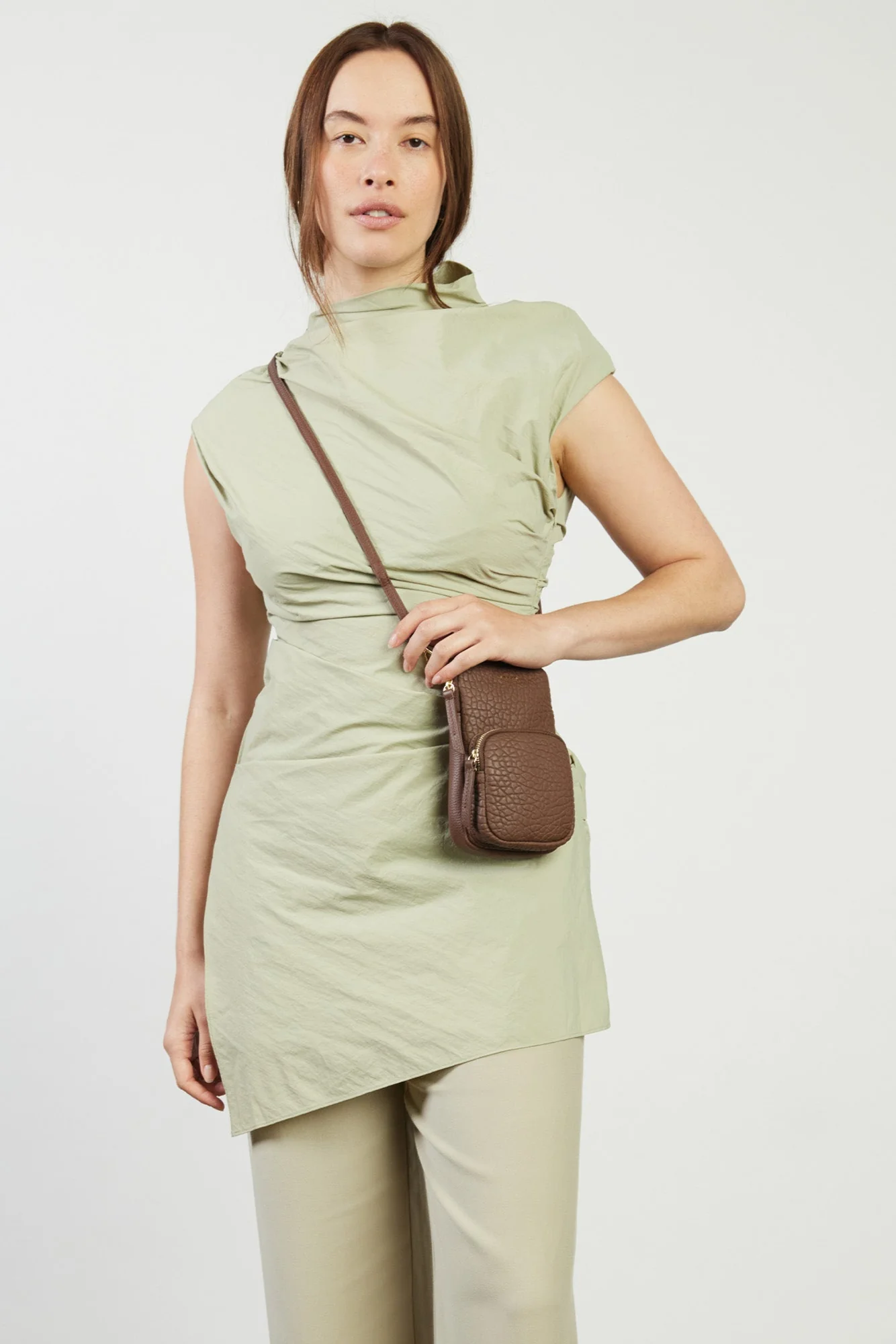 Saben Nikko Pocket Phone Sling Umber Bubble - Image 2