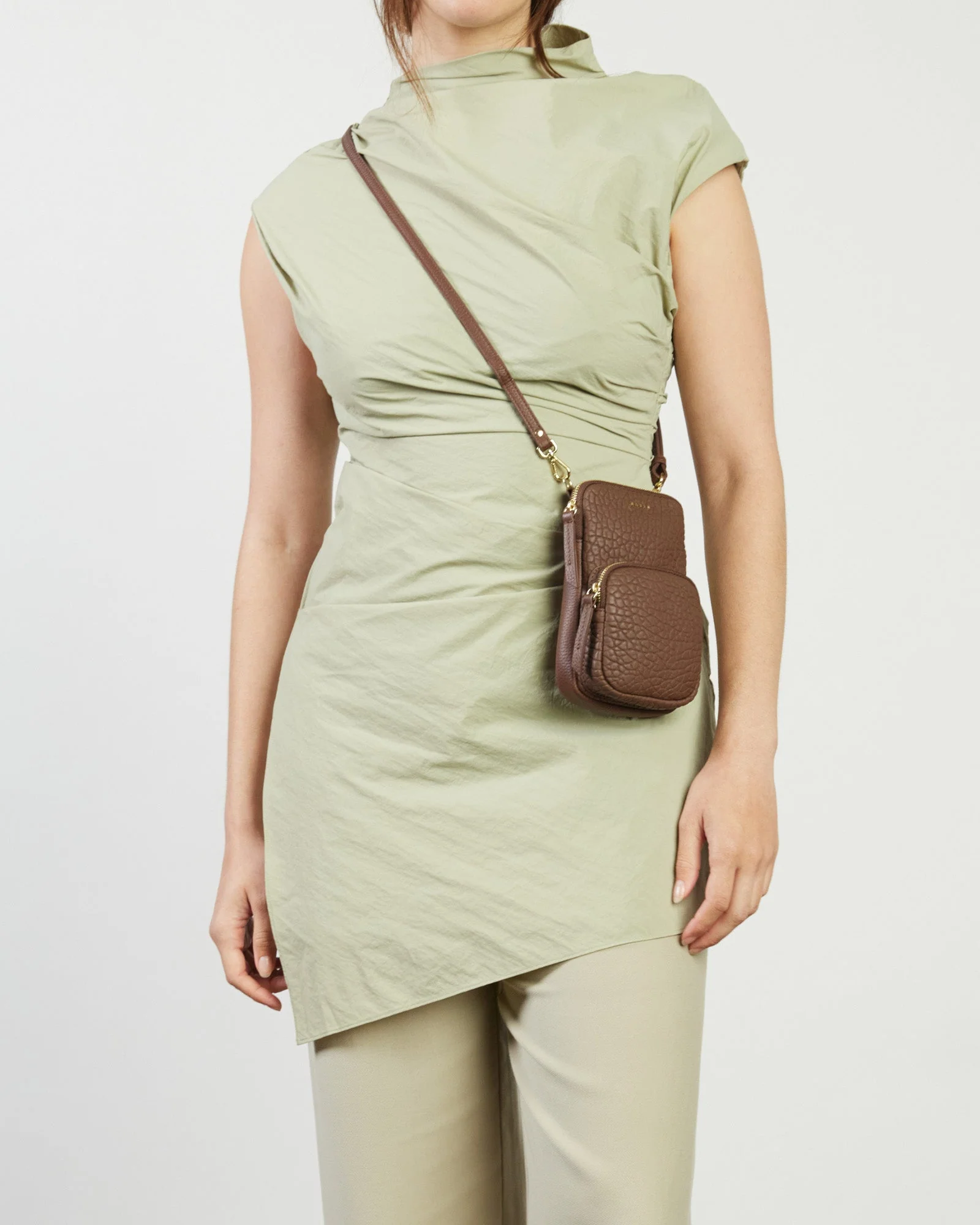 Saben Nikko Pocket Phone Sling Umber Bubble - Image 4