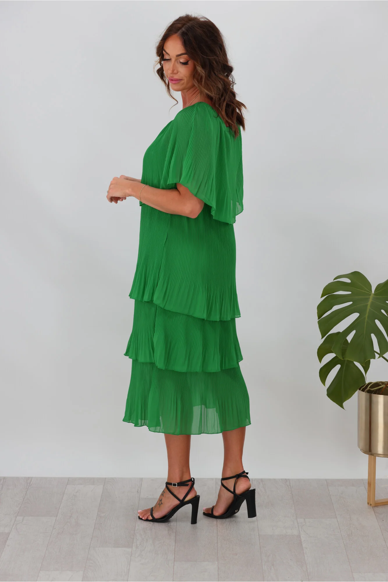 Sambara Abbie Pleated Layer Dress Green - Image 5