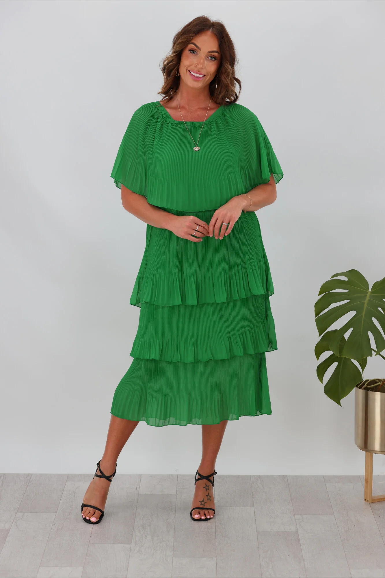 Sambara Abbie Pleated Layer Dress Green - Image 7