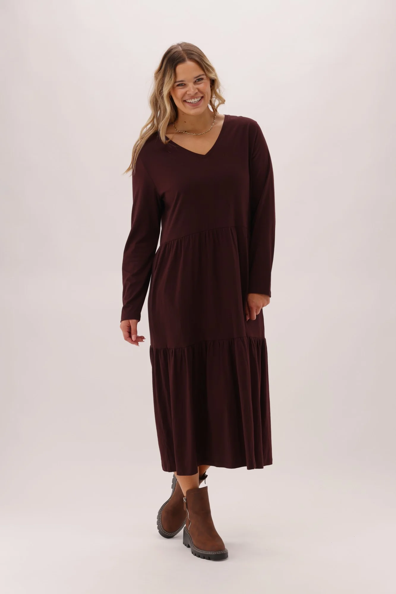 Shine On Essentials Long Sleeve Tiered Dress Chocolate - Image 6