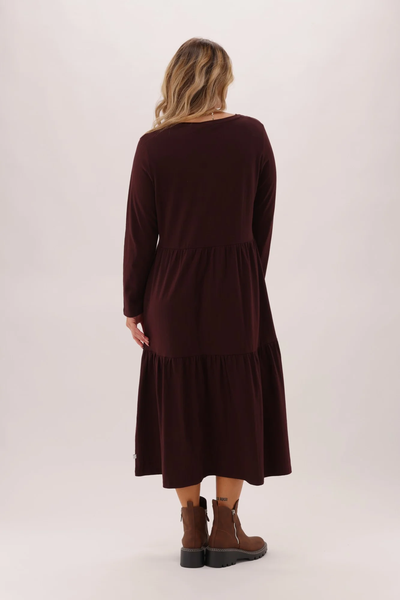 Shine On Essentials Long Sleeve Tiered Dress Chocolate - Image 8