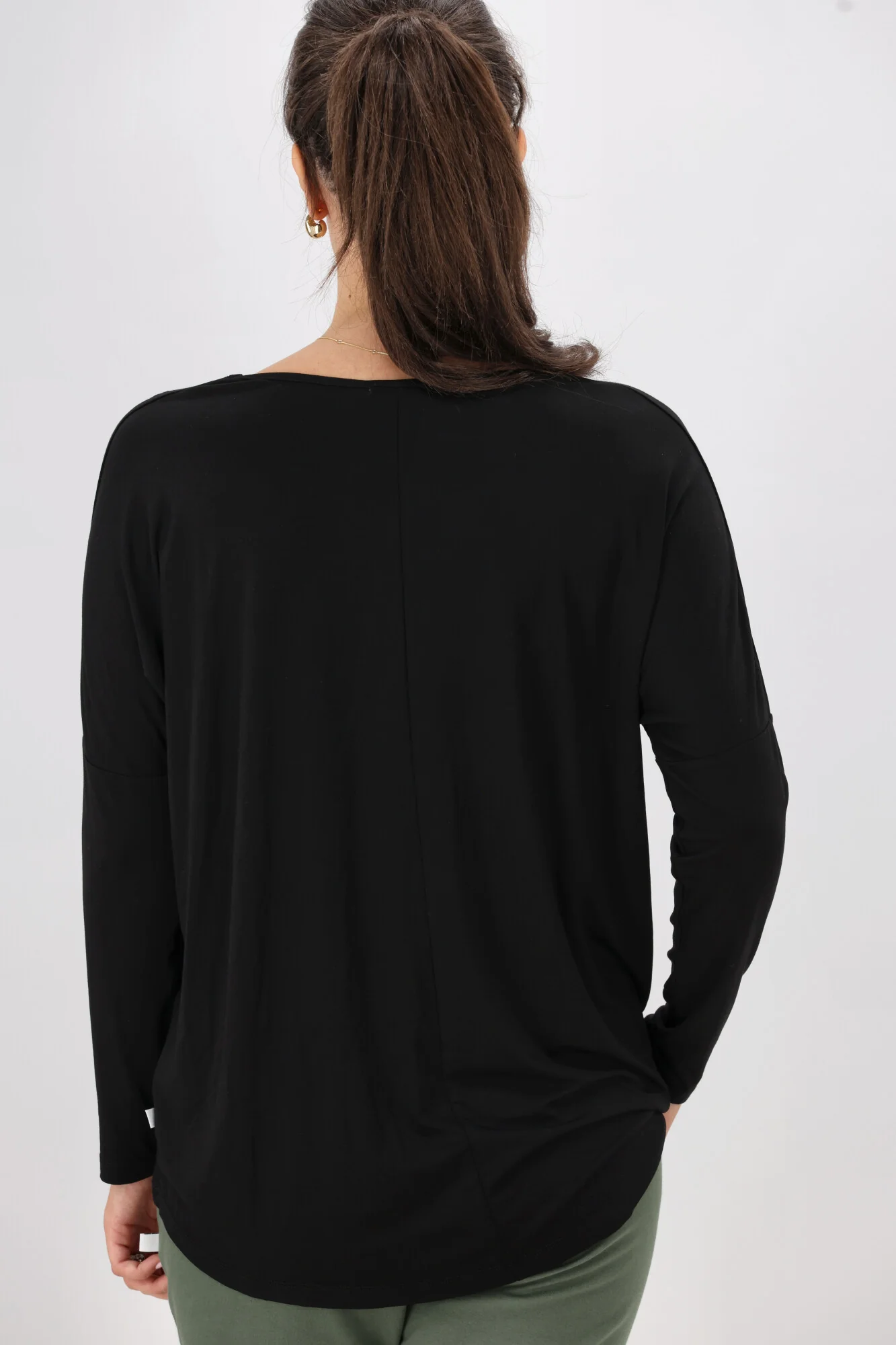 Shine On Essentials Long Sleeve Comfort Tee Black - Image 8