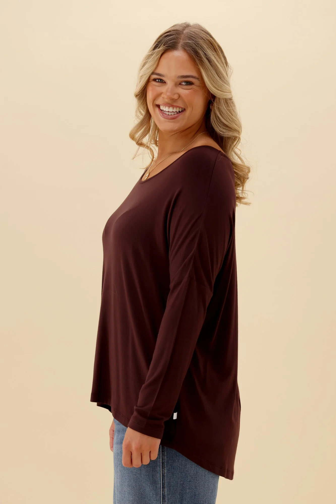 Shine On Essentials Long Sleeve Comfort Tee Chocolate - Image 2