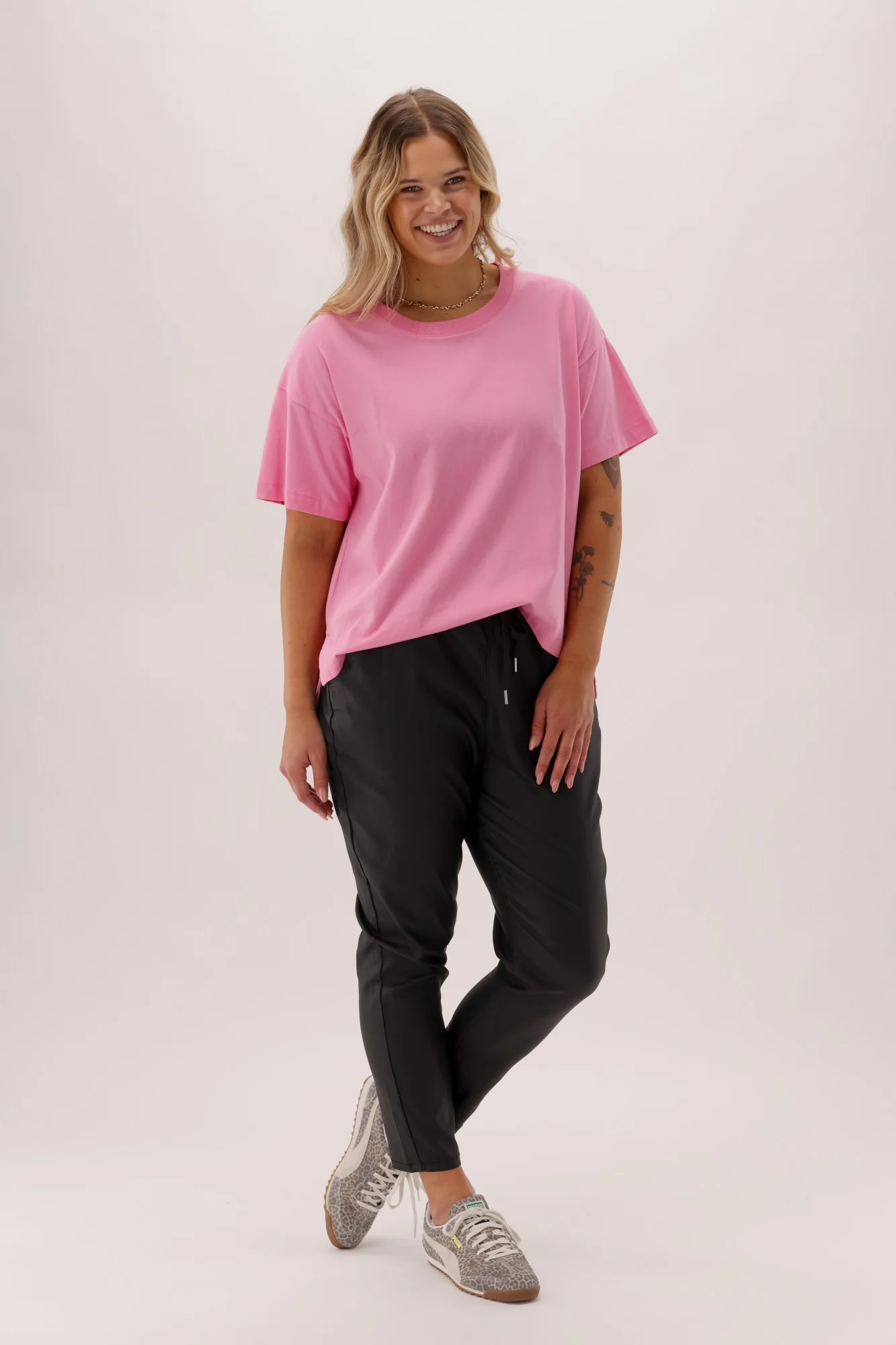 Shine On Essentials Relaxed Tee Pink - Image 2