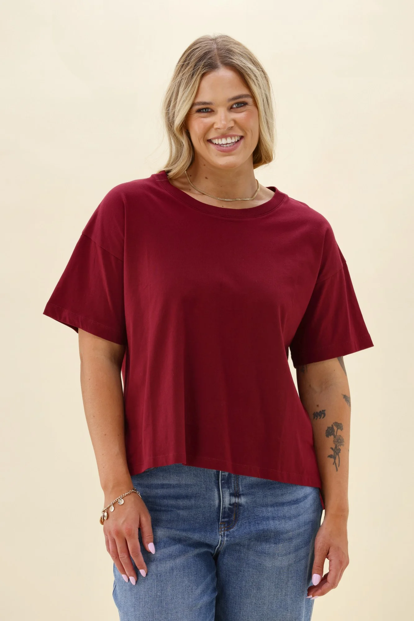 Shine On Essentials Relaxed Tee Wine - Image 3