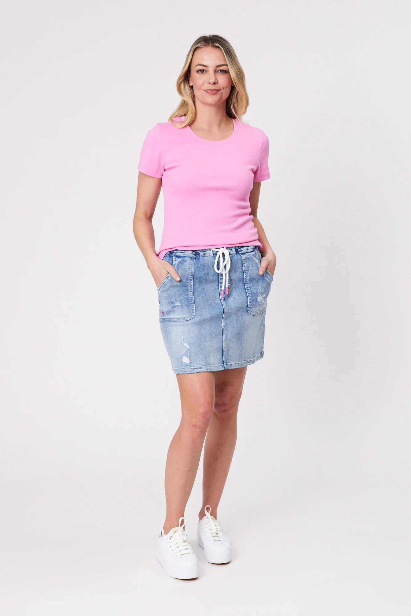 Shine On Essentials Rib Tee Pink - Image 3