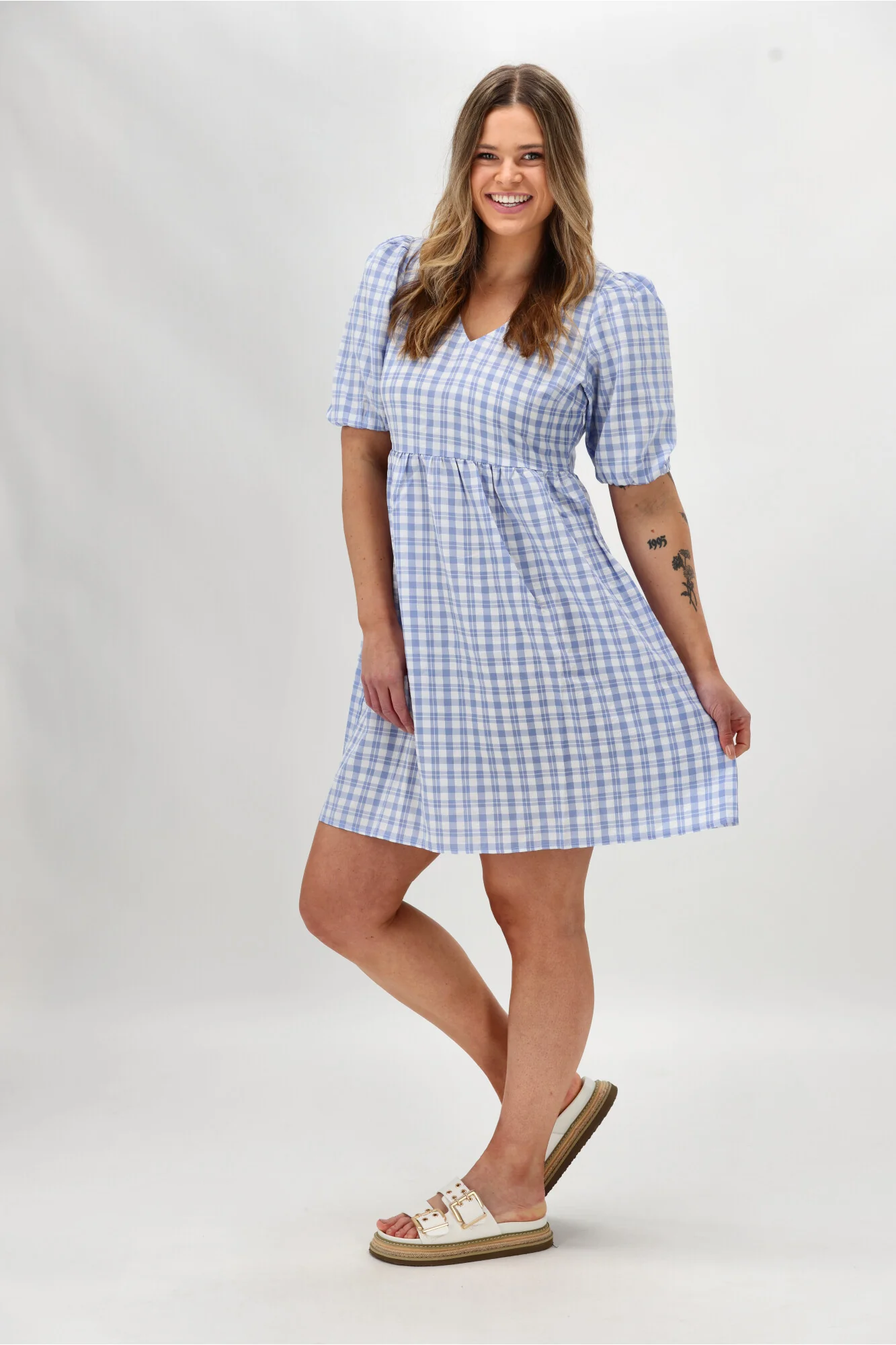Shine On Label Akio V Neck Puff Sleeve Dress Blue Check - Image 5