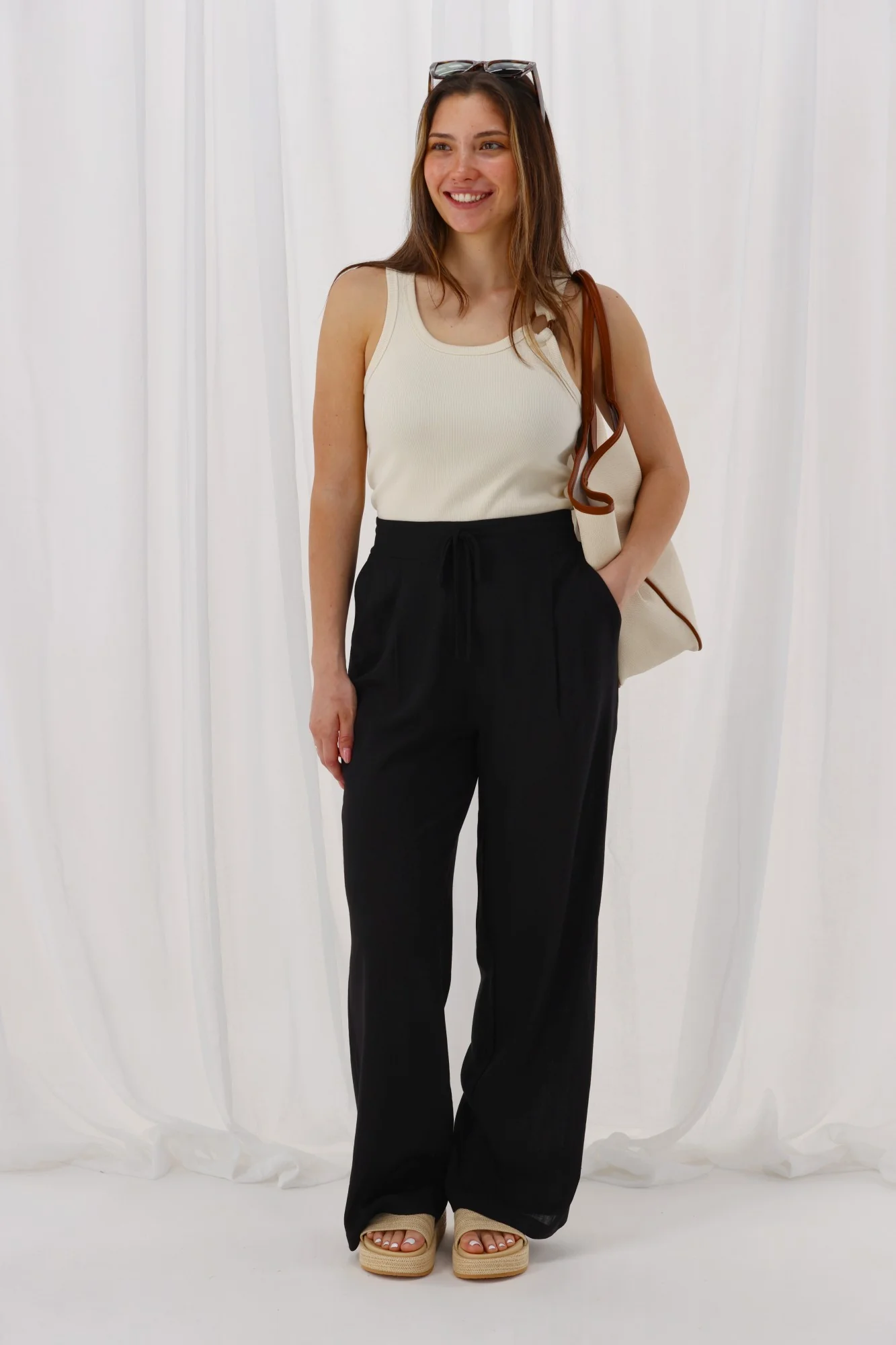 Shine On Label Avelina Pants Black - Image 4