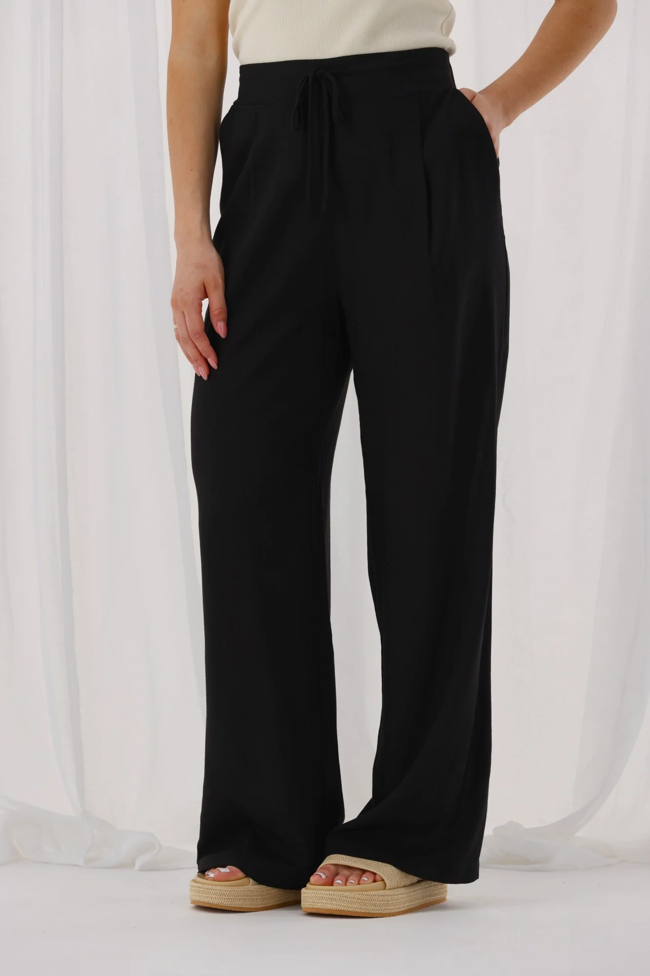 Shine On Label Avelina Pants Black - Image 5