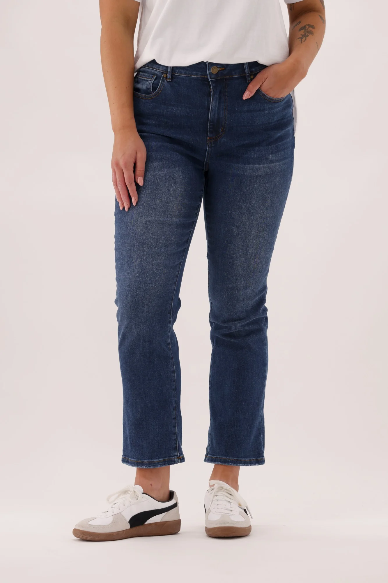 Shine On Label Bailey Straight Jean Heritage Indigo