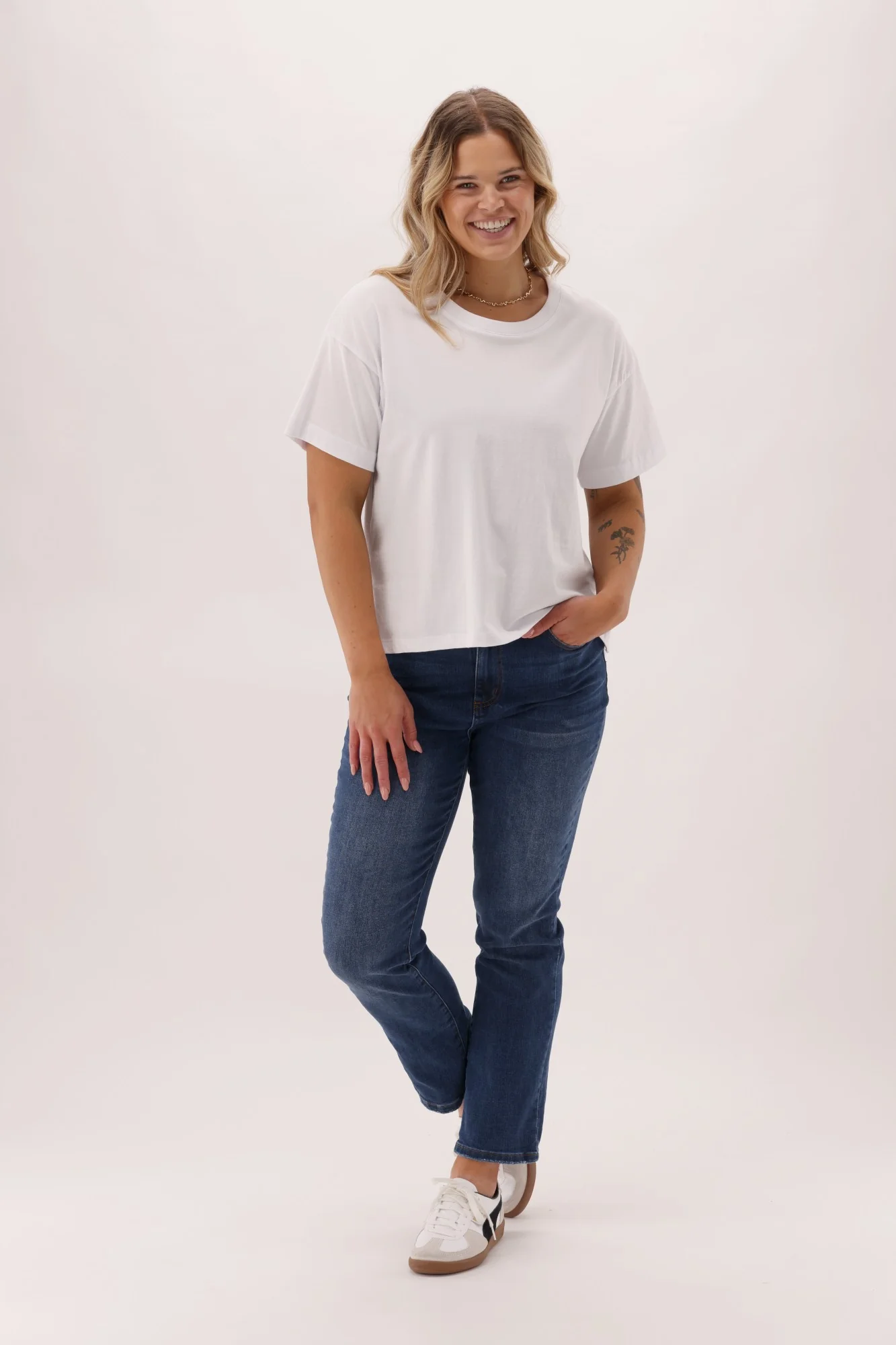 Shine On Label Bailey Straight Jean Heritage Indigo - Image 2
