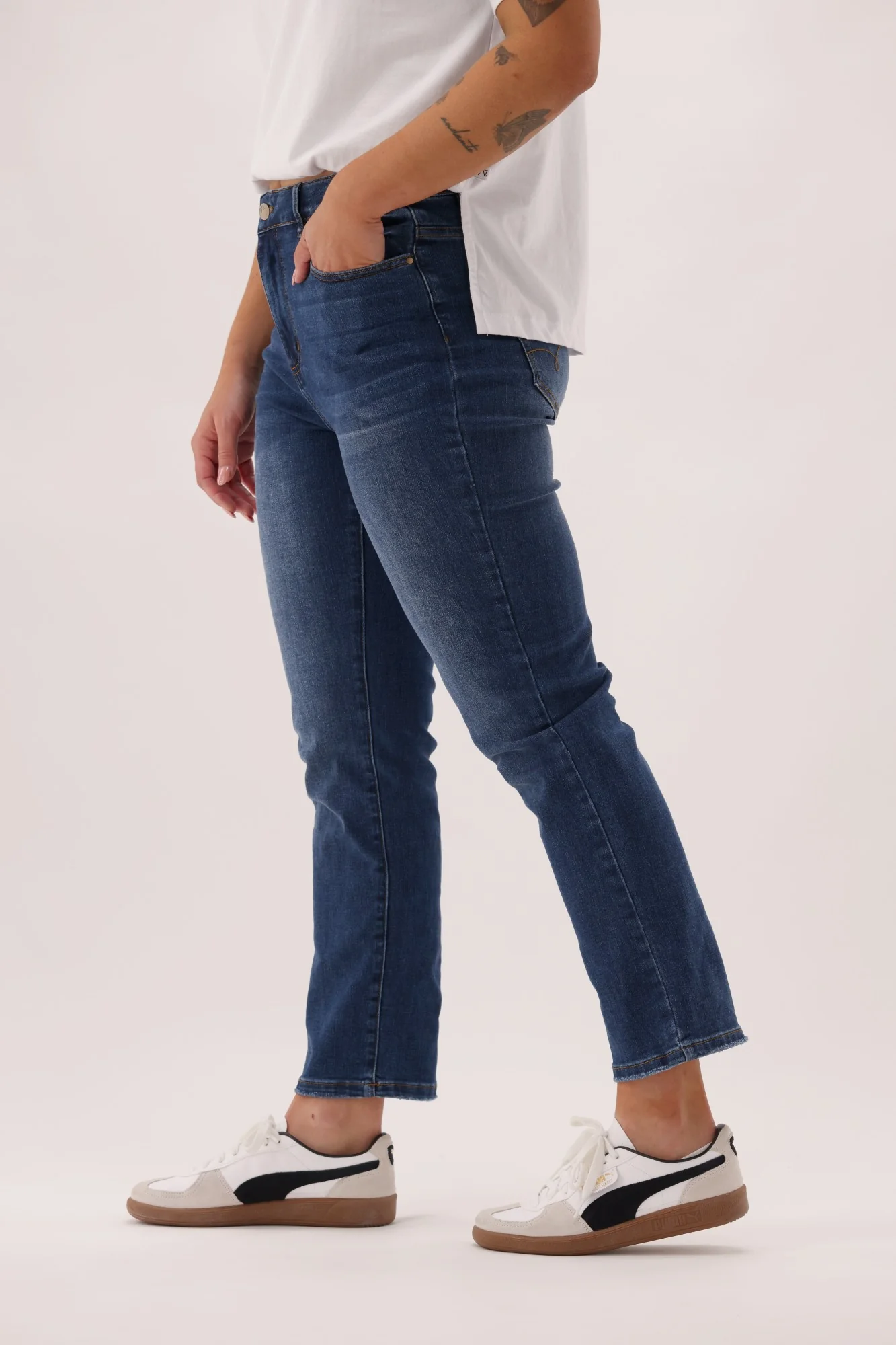 Shine On Label Bailey Straight Jean Heritage Indigo - Image 4