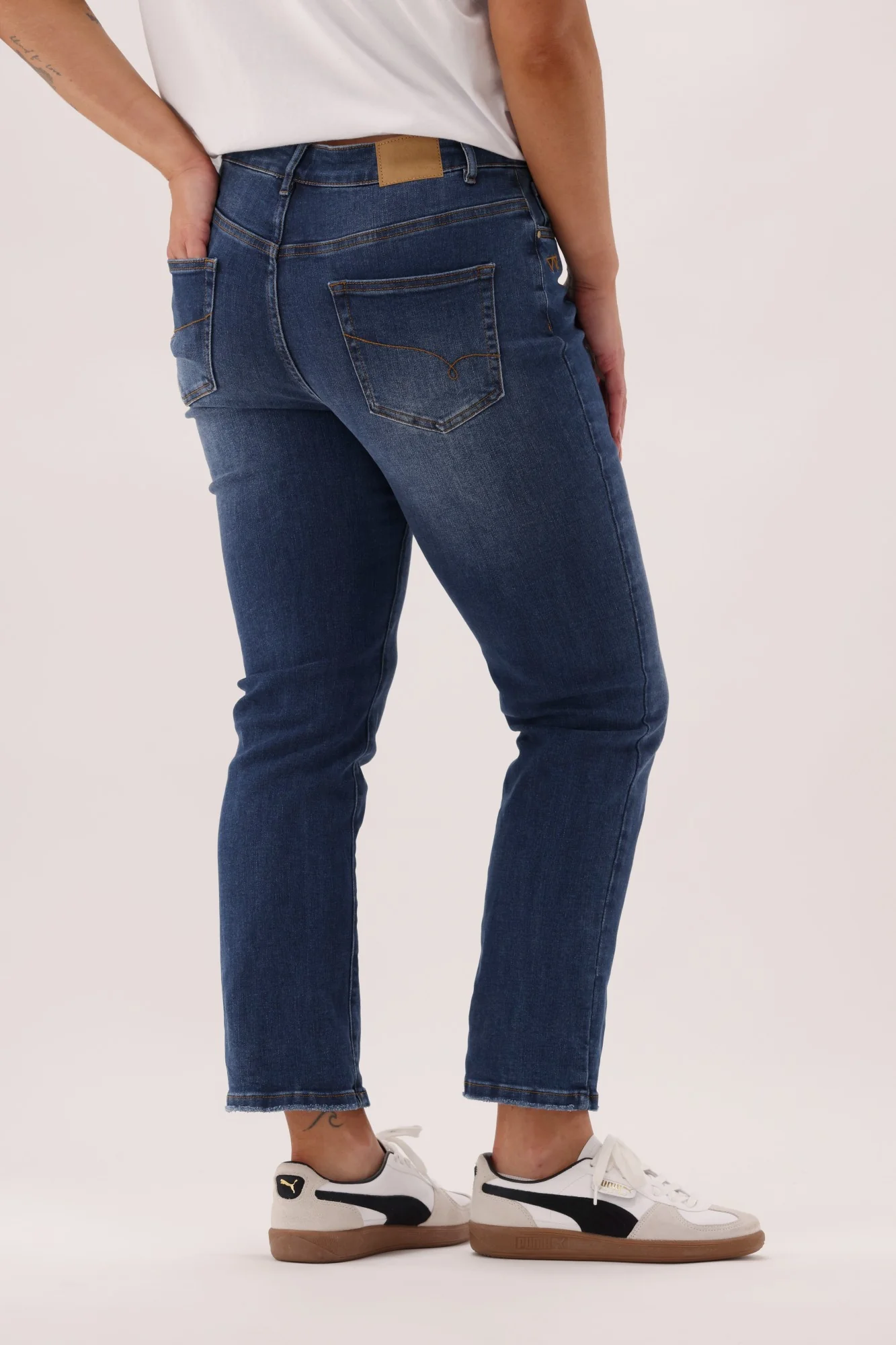 Shine On Label Bailey Straight Jean Heritage Indigo - Image 6