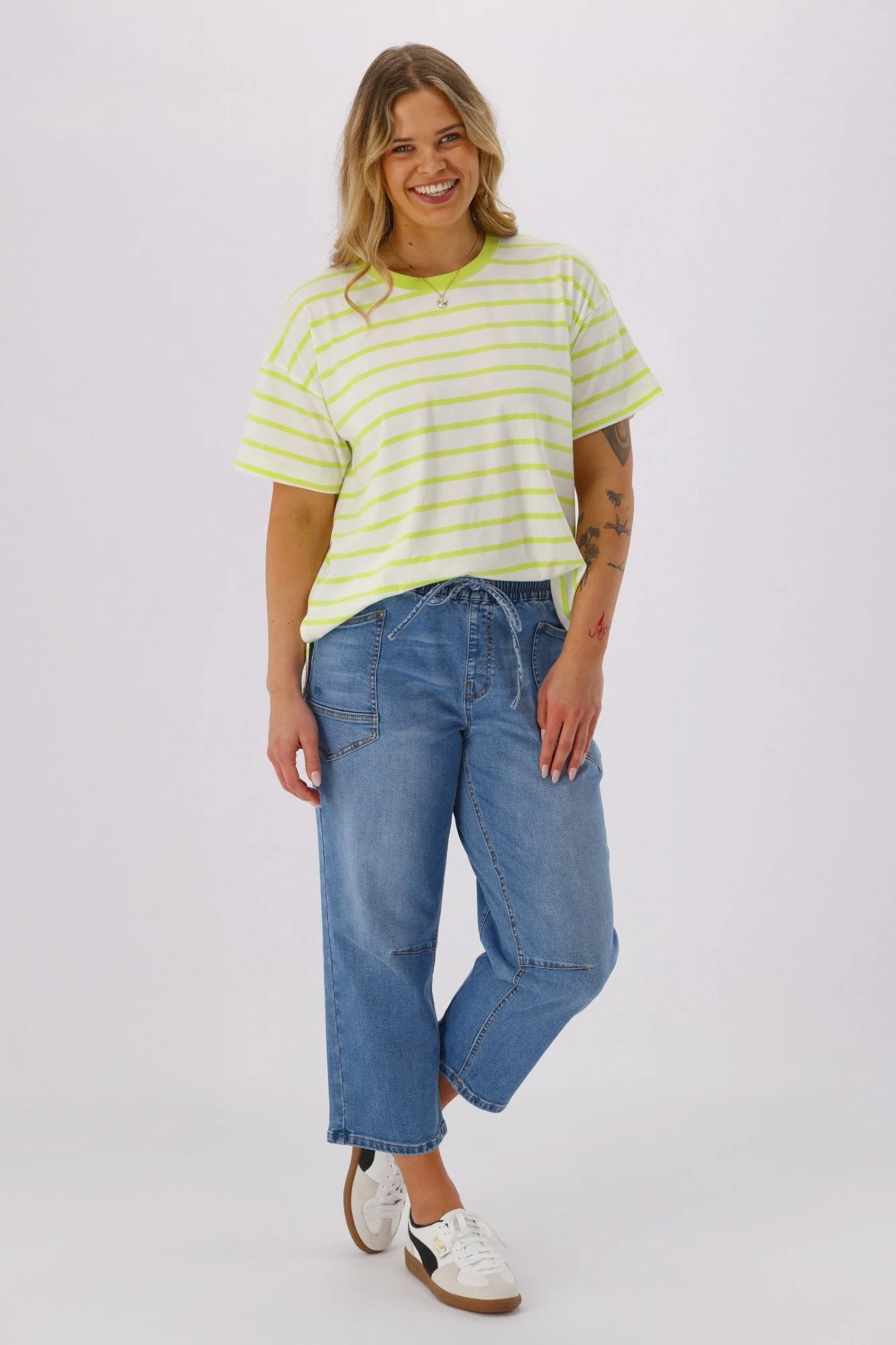 Shine On Label Brooke Barrel Leg Denim Jogger Mid Blue Wash - Image 5