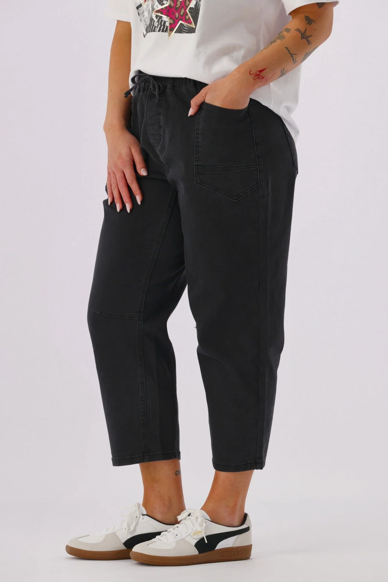 Shine On Label Brooke Barrel Leg Denim Jogger Washed Black - Image 2