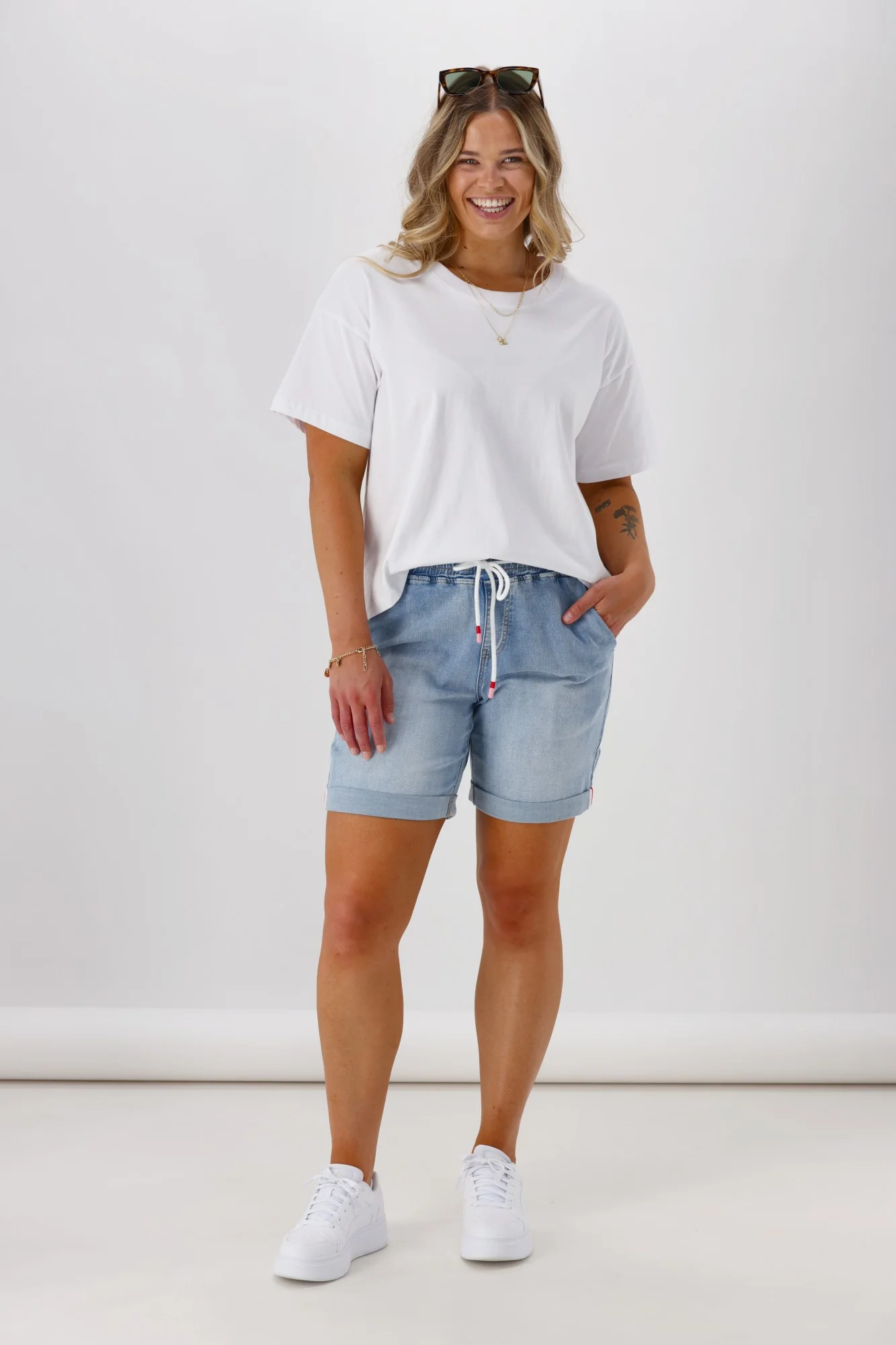 Shine On Label Cherry Elastic Waist Denim  Short Washed Blue - Image 4