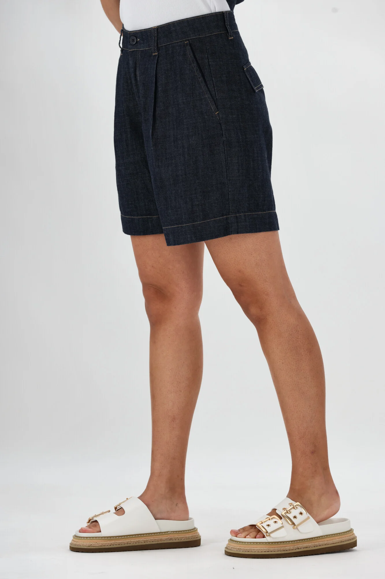 Shine On Label Cole Rinse Wash Resort Short Dark Indigo - Image 4