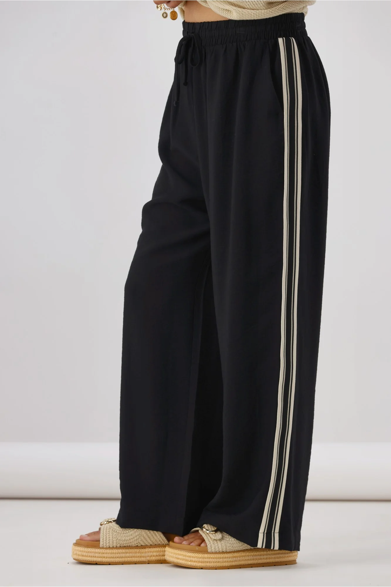 Shine On Label Dario Side Stripe Wide Leg Pants Black - Image 2