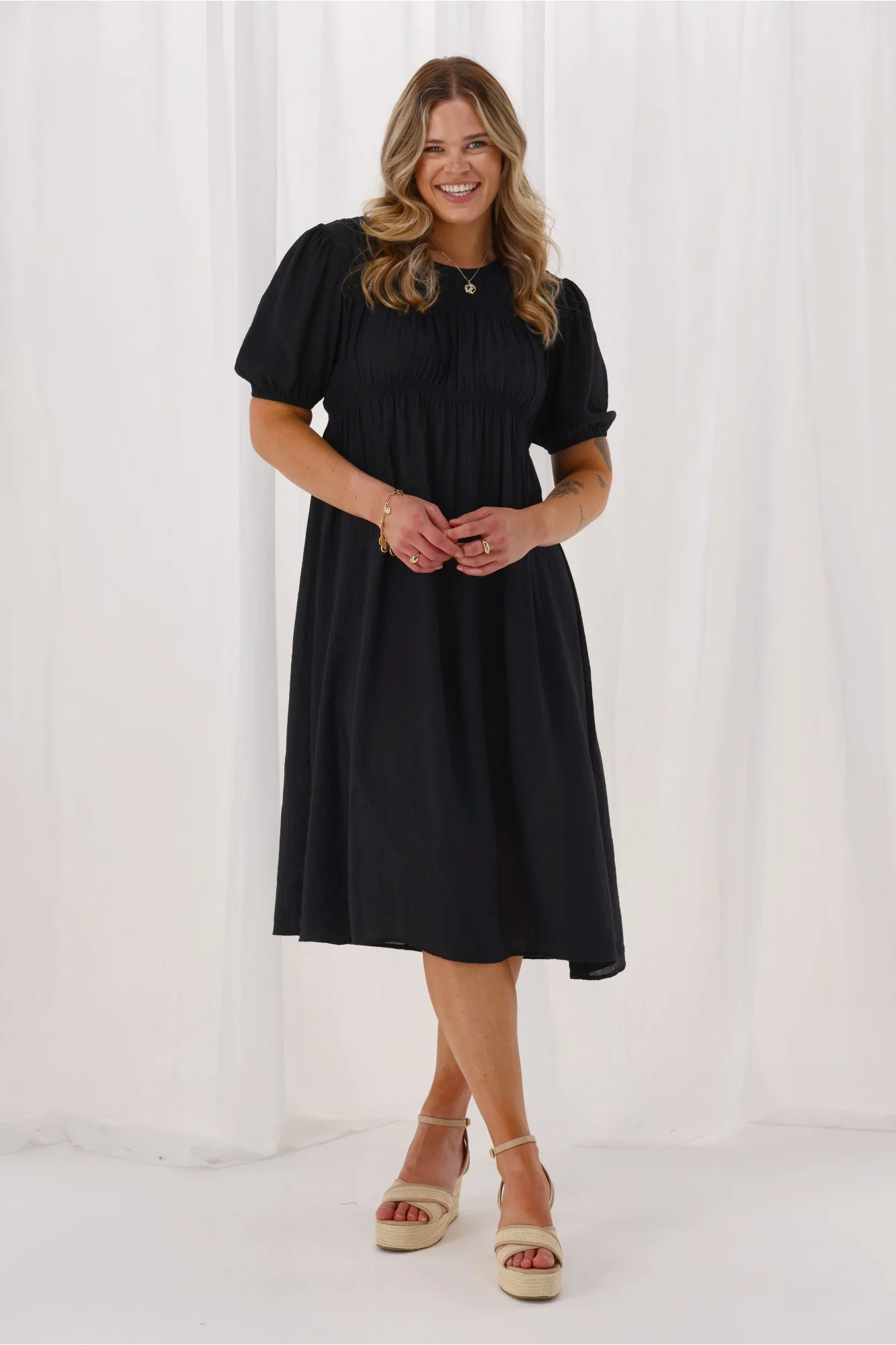 Shine On Label Harris Shirred Detail Dress Black - Image 4