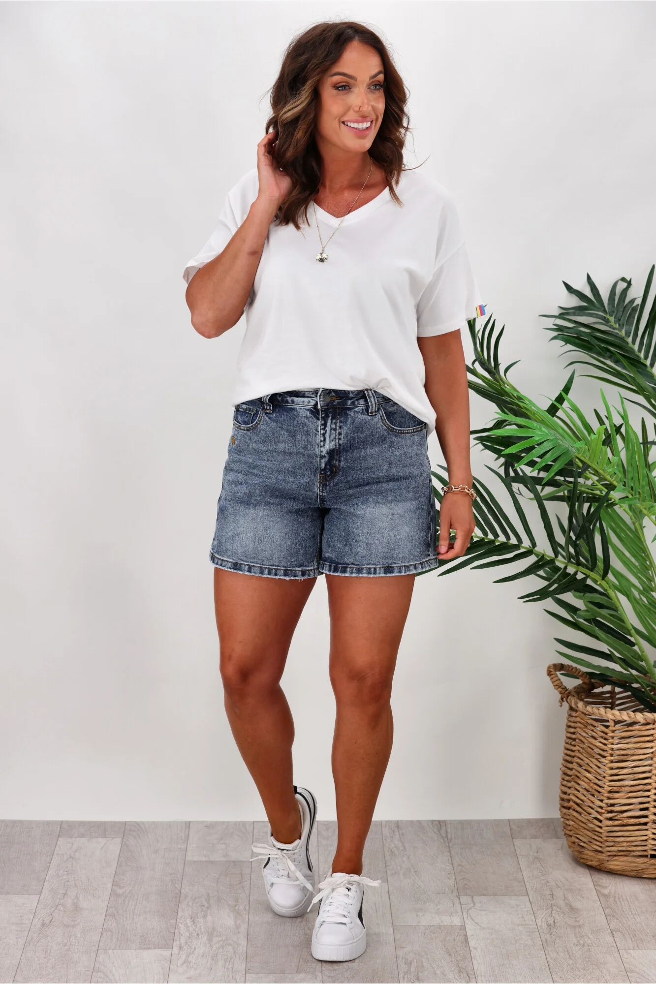 Shine On Label Kaden Vintage Denim Shorts Washed Indigo - Image 6