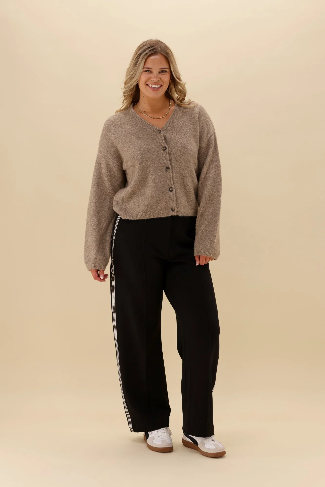 Shine On Label Kaz Ponti Pintuck Pant Black - Image 6