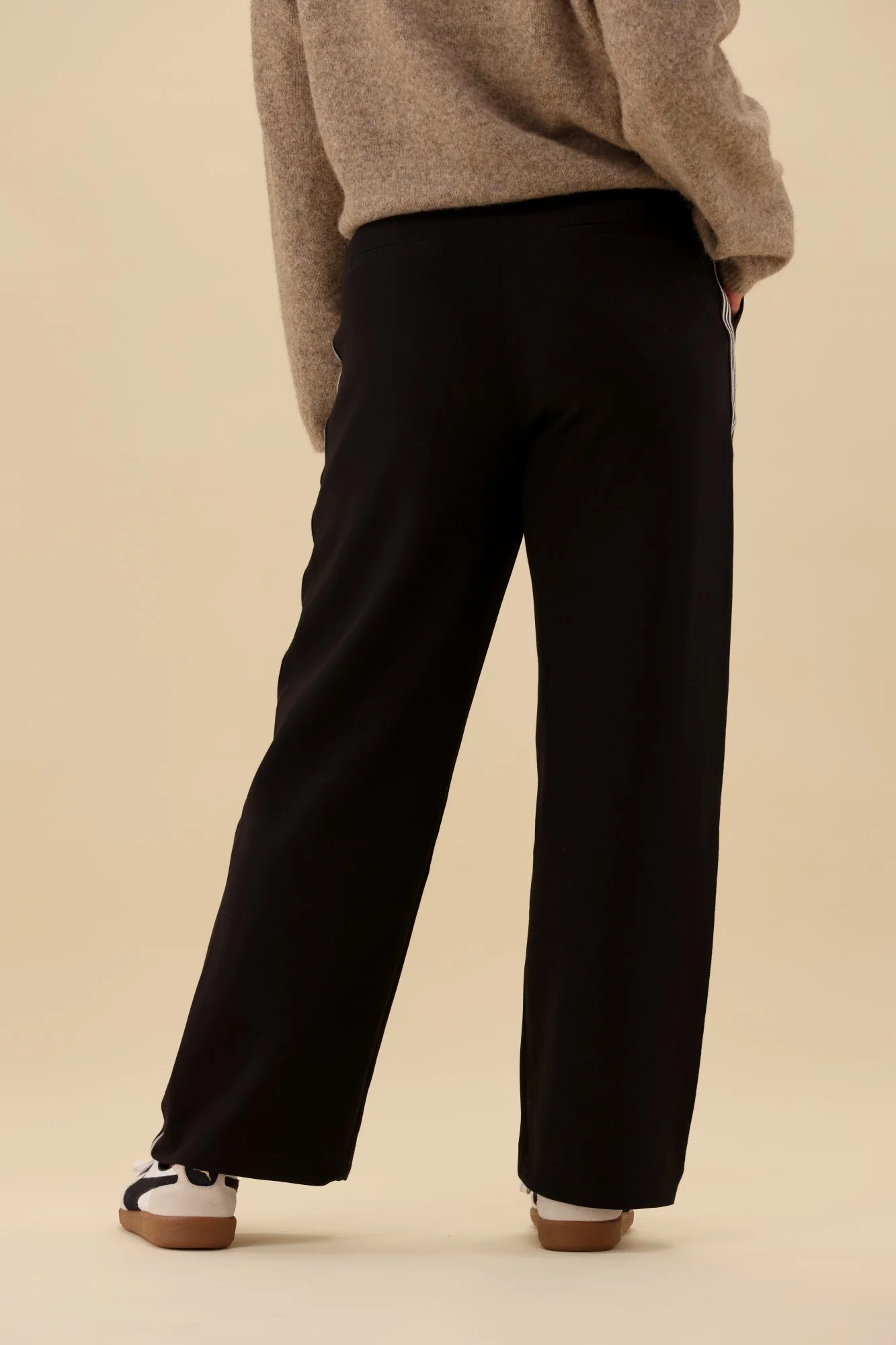 Shine On Label Kaz Ponti Pintuck Pant Black - Image 7