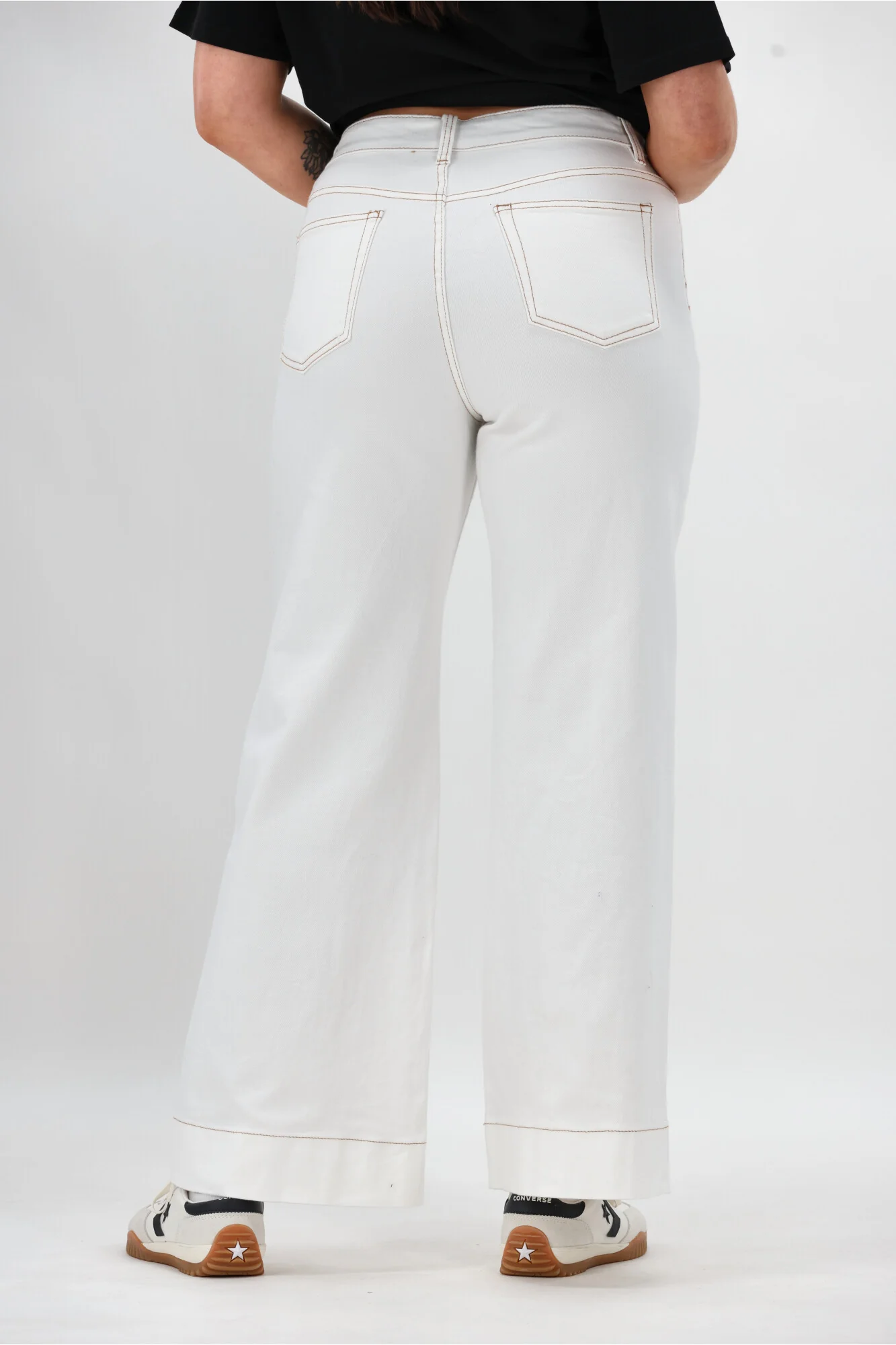 Shine On Label Kazniah Patch Pocket Wide Leg Jean Natural - Image 2