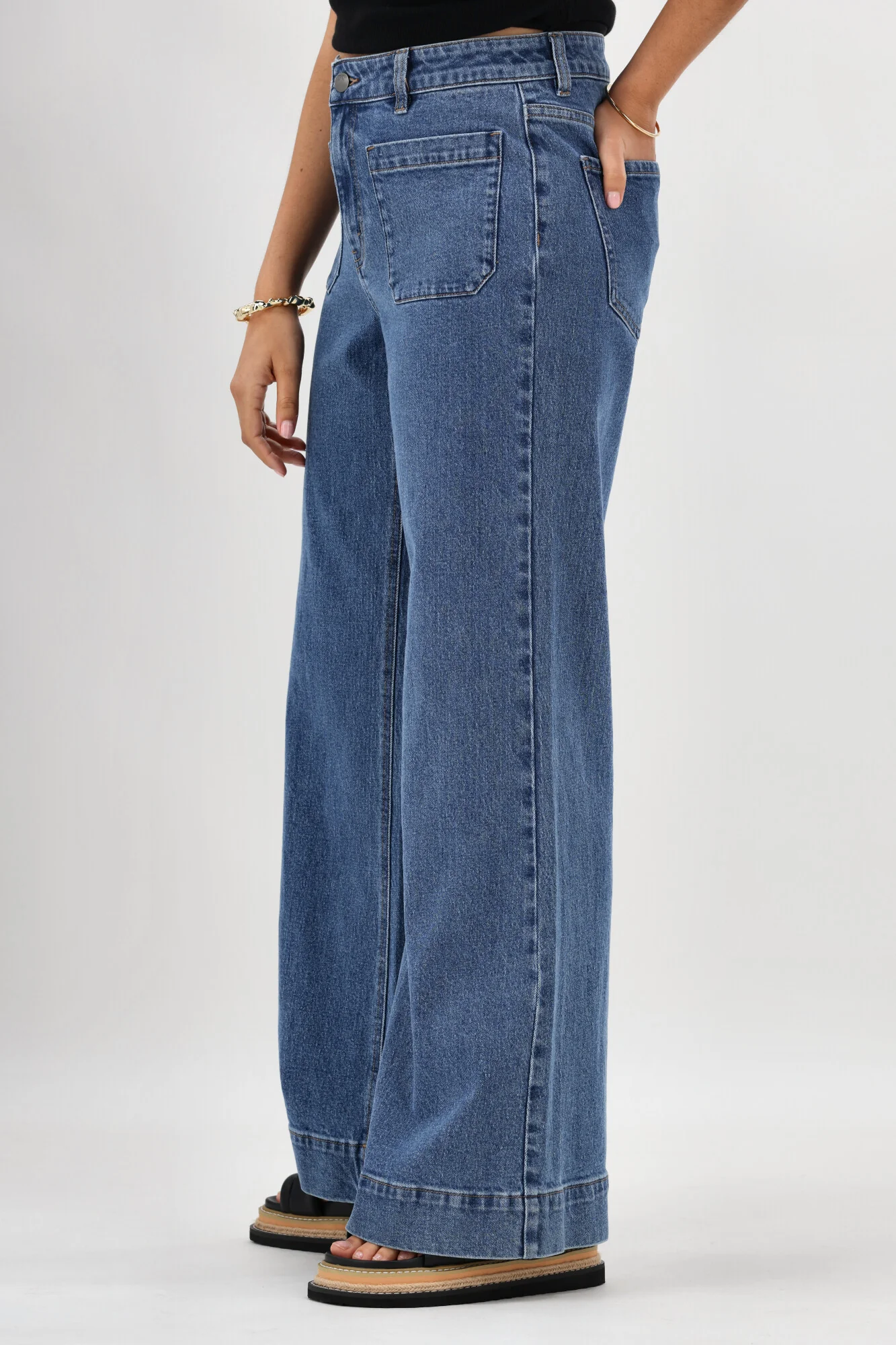 Shine On Label Kazniah Patch Pocket Wide Leg Jean Washed Blue - Image 7