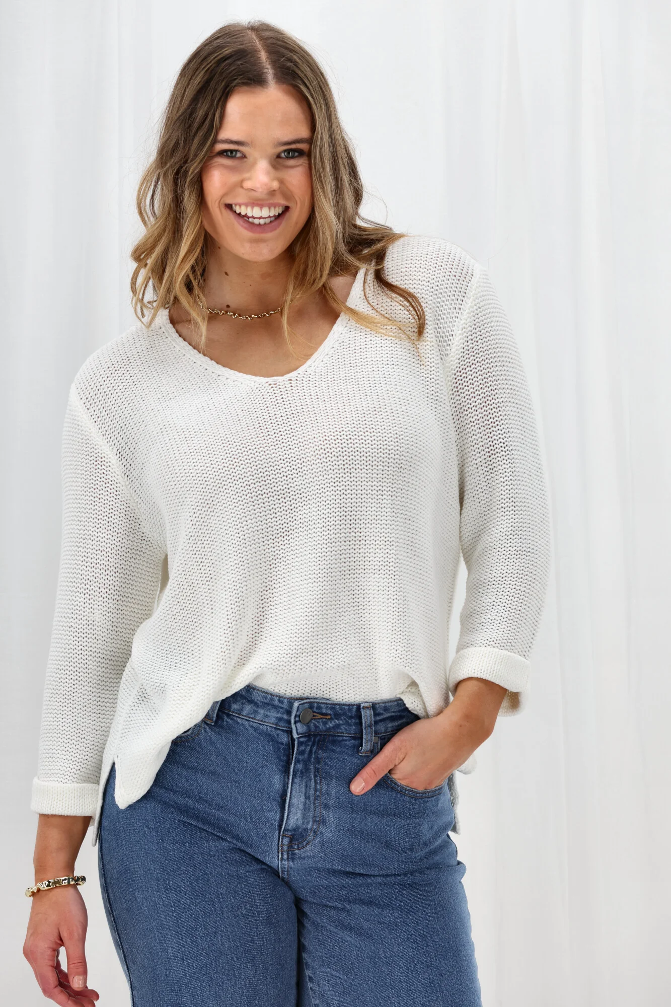 Shine On Label Lilith V Neck Knit White - Image 4