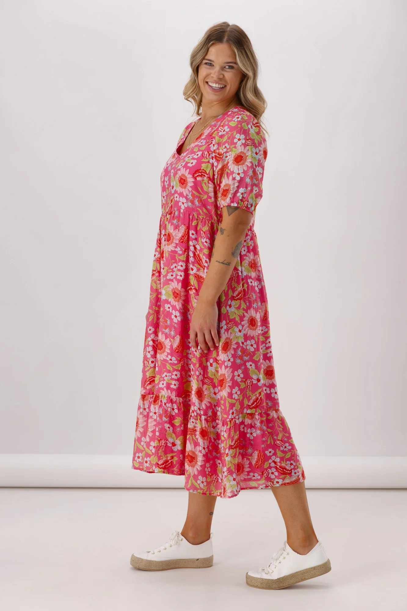 Shine On Label Luca Dress Pink Floral - Image 5