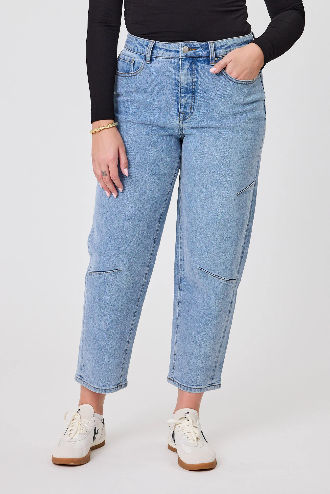 Shine On Label MacPherson Barrel Leg Jean Vintage Indigo - Image 2
