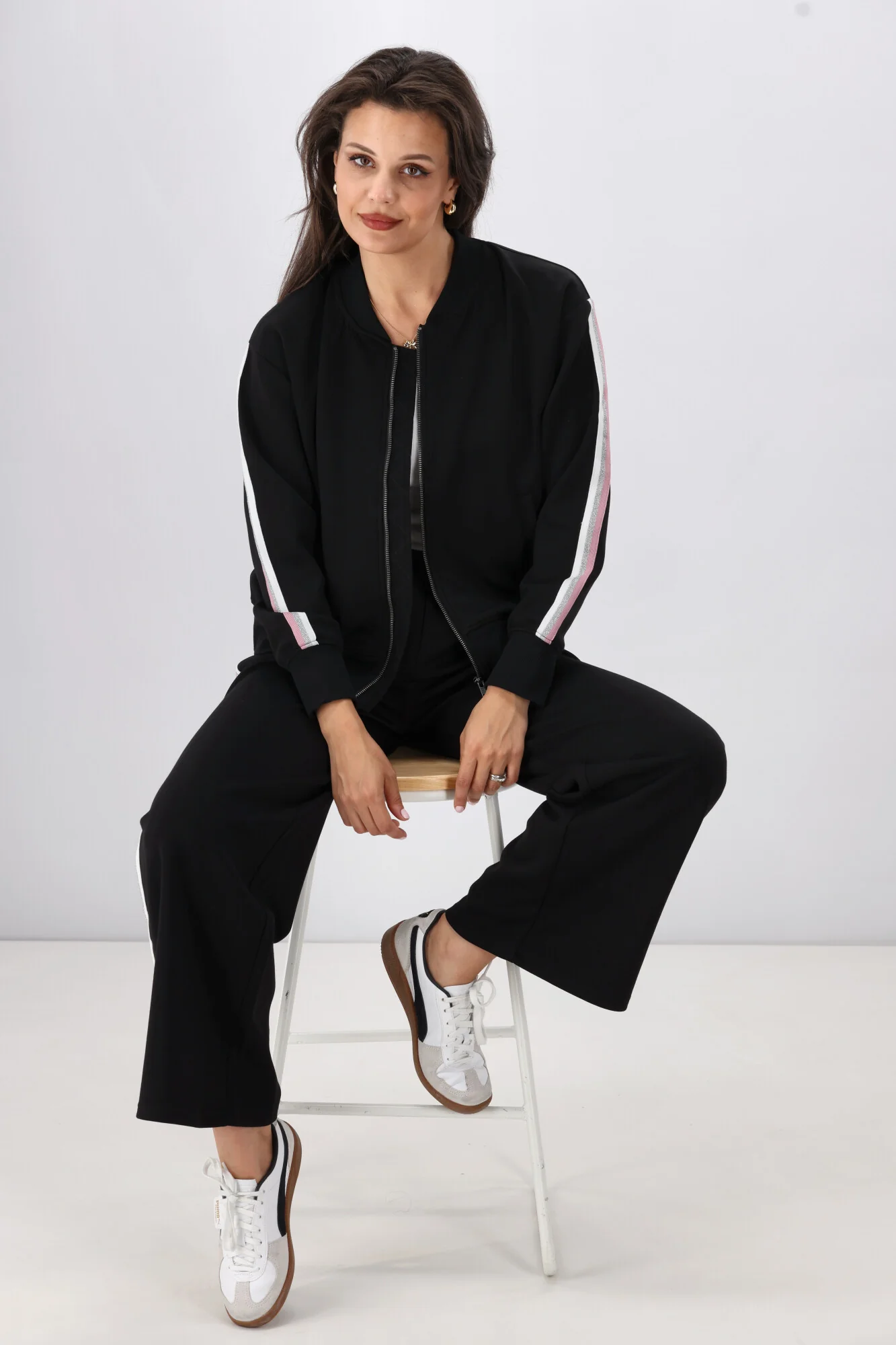 Shine On Label Maddie Bomber Jacket Black - Image 3