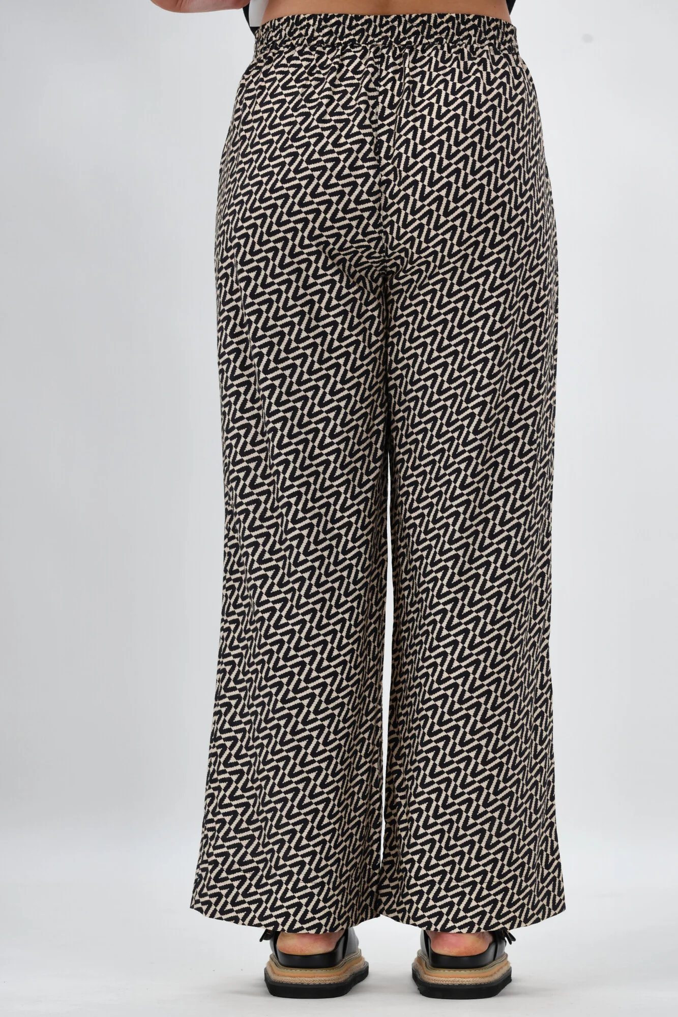 Shine On Label Margot Pant Black Natural Geo - Image 8